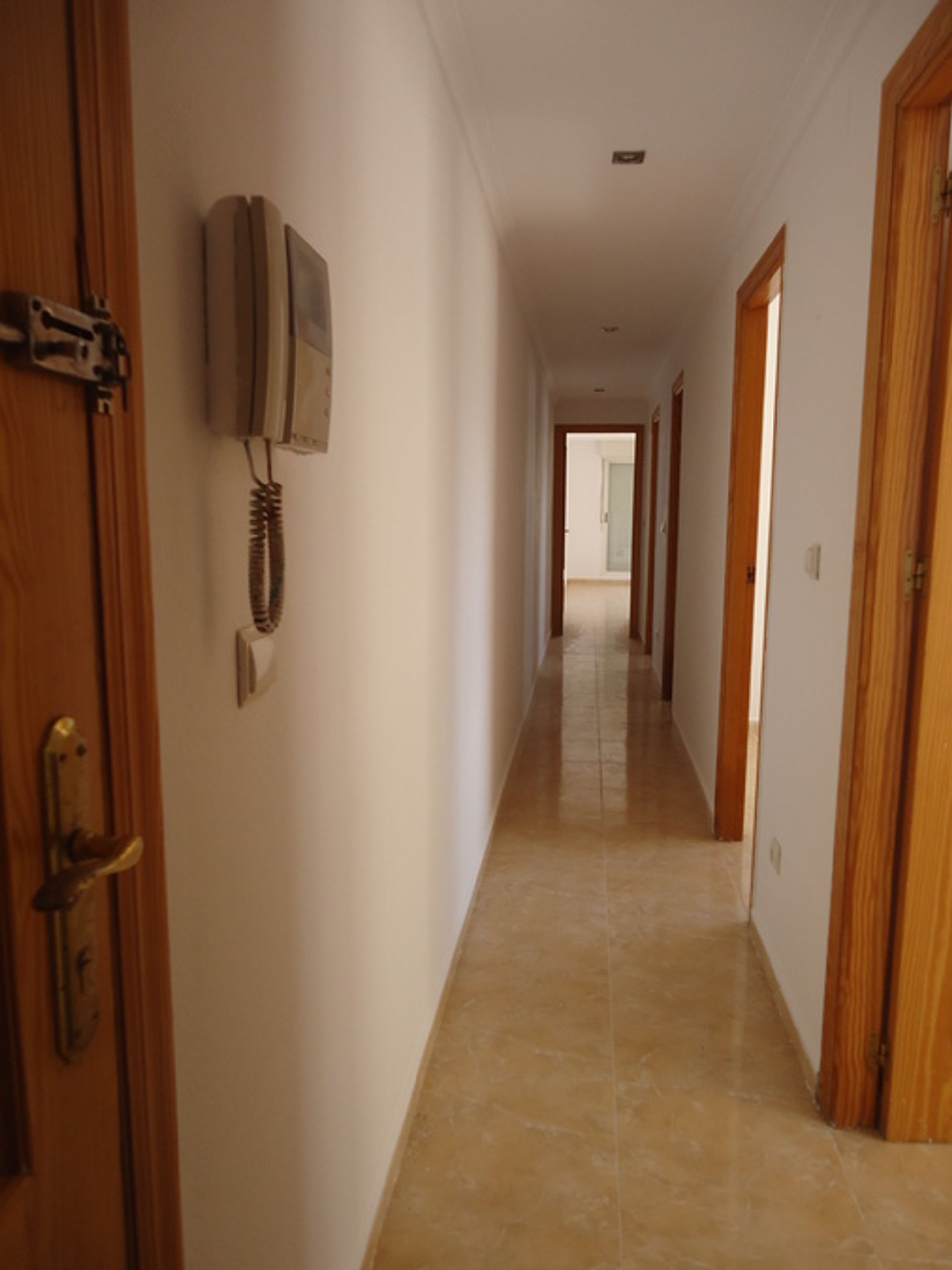 Condominium in Guardamar del Segura, Comunidad Valenciana 11252442