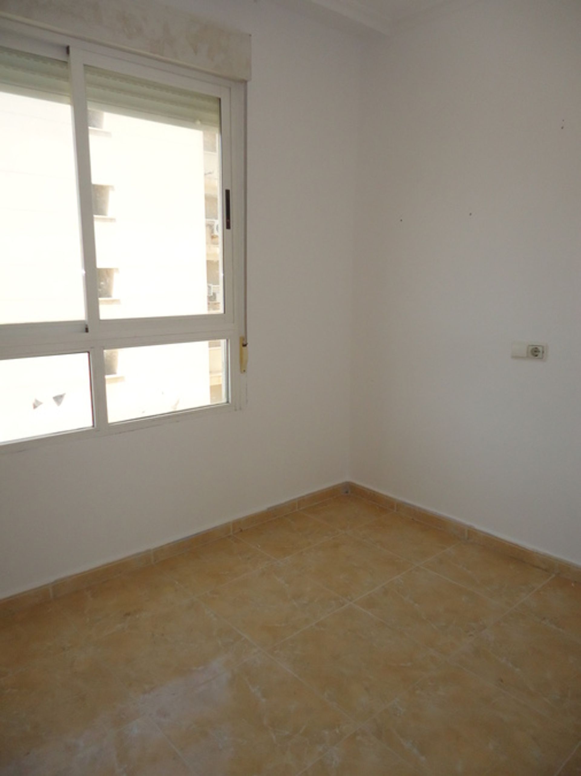 Condominium in Guardamar del Segura, Comunidad Valenciana 11252442