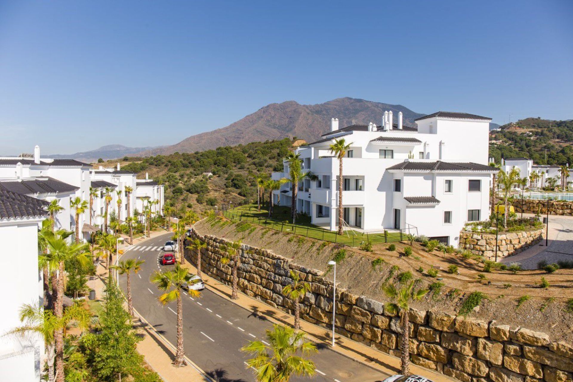 Condominium in Estepona, Andalucía 11253635