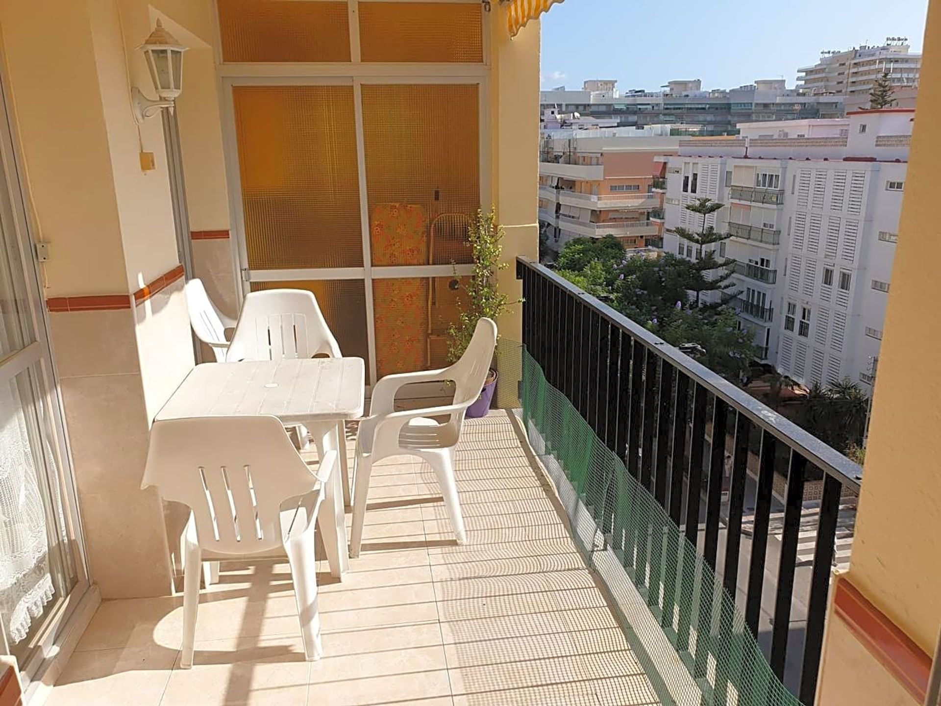 Квартира в Fuengirola, Andalucía 11253649