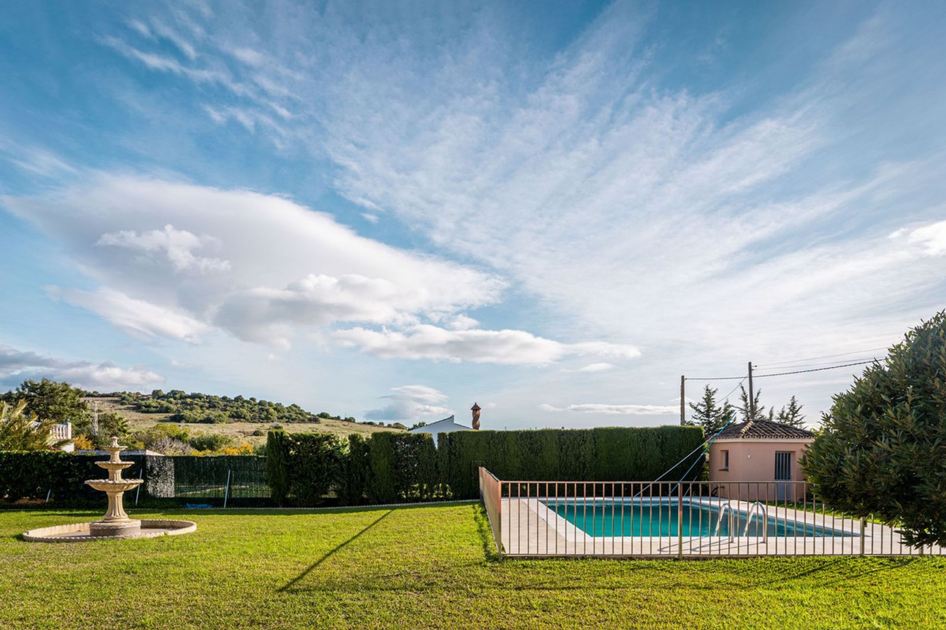 Casa nel Estepona, Andalusia 11254663