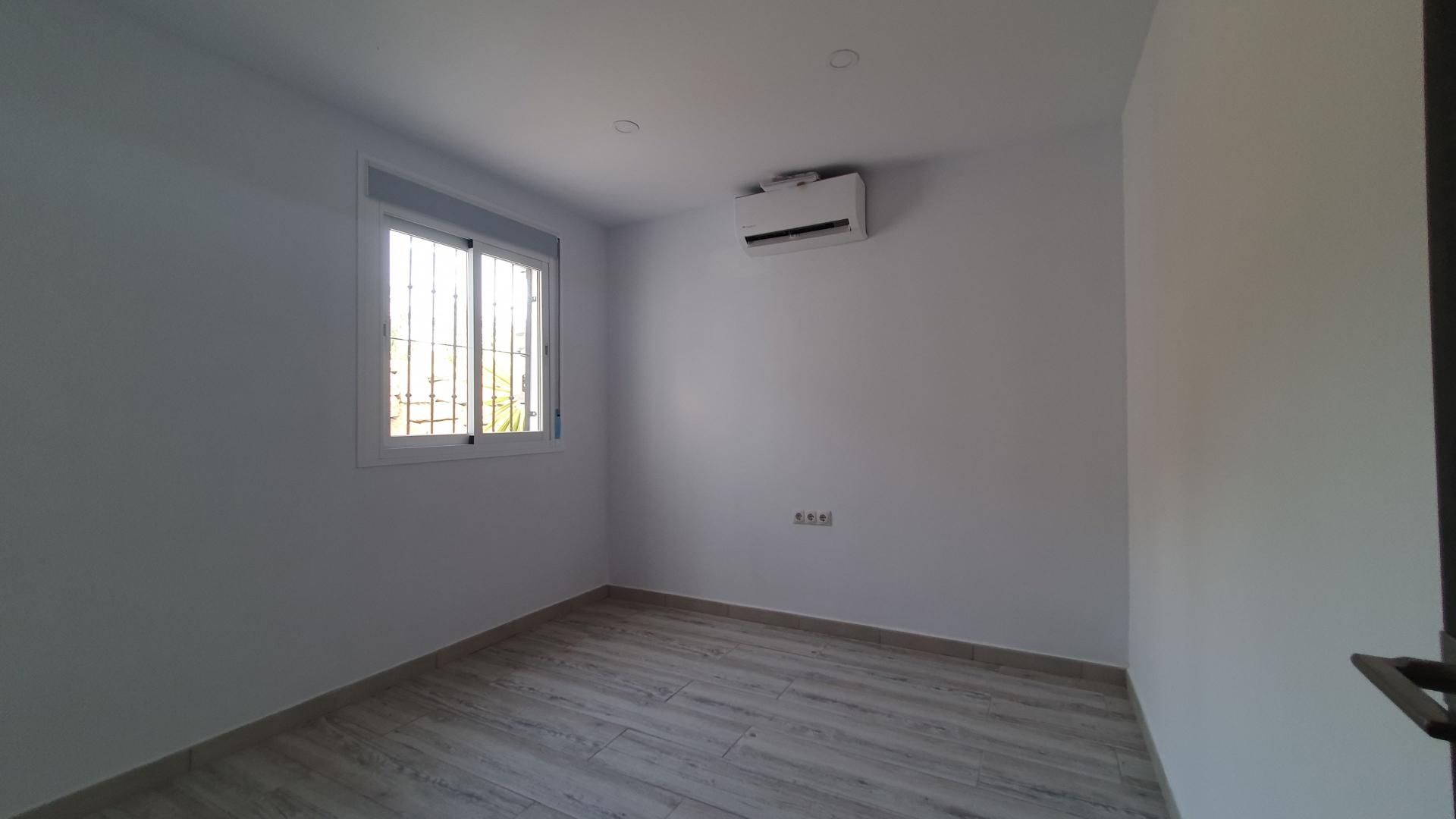 Huis in Alhaurín de la Torre, Andalucía 11255793