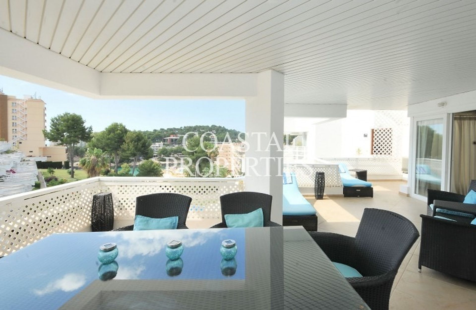 Condominium in Calvia, De Balearen 11256178