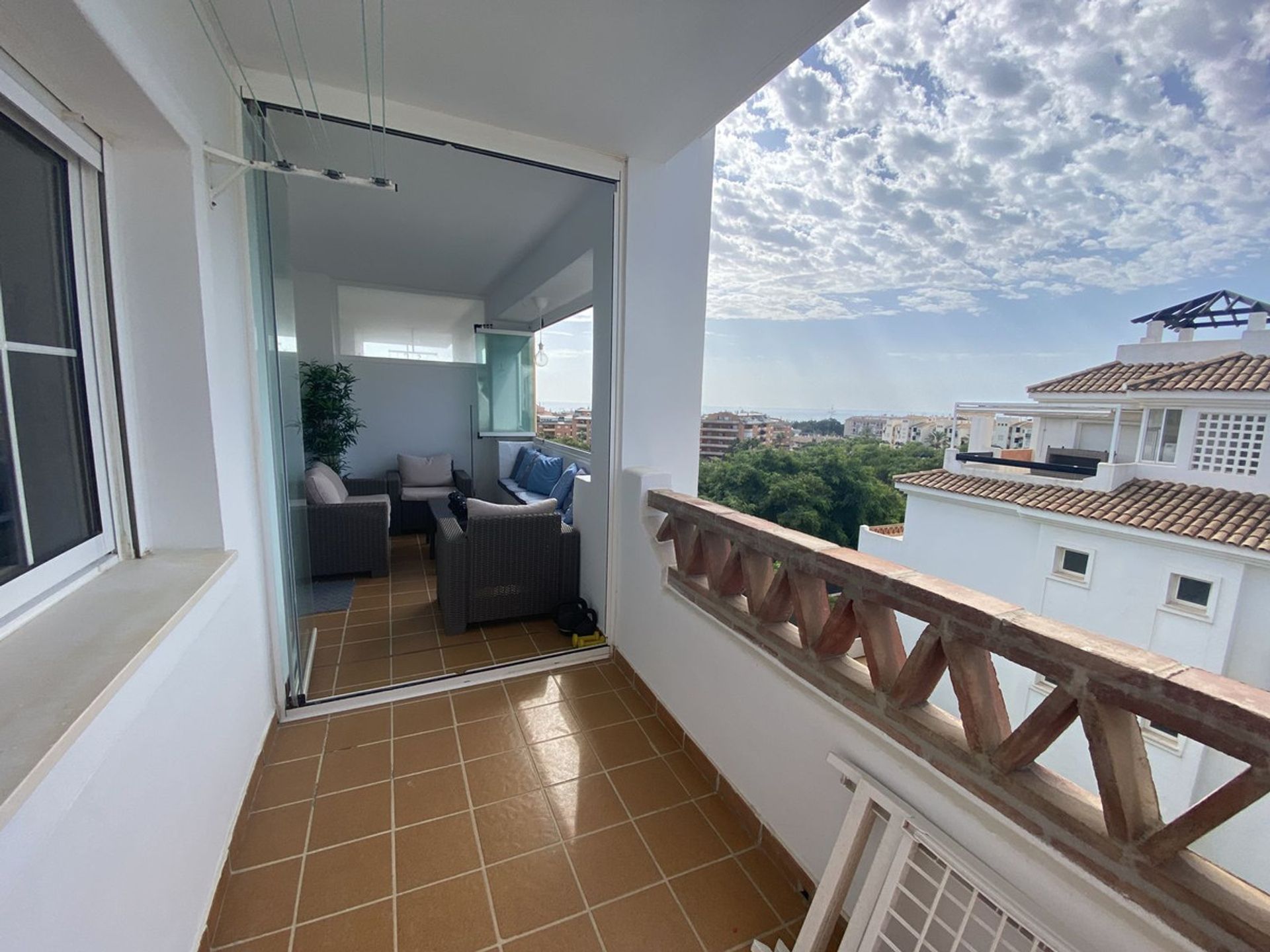 Condominium in La Duquesa, Andalucía 11256308