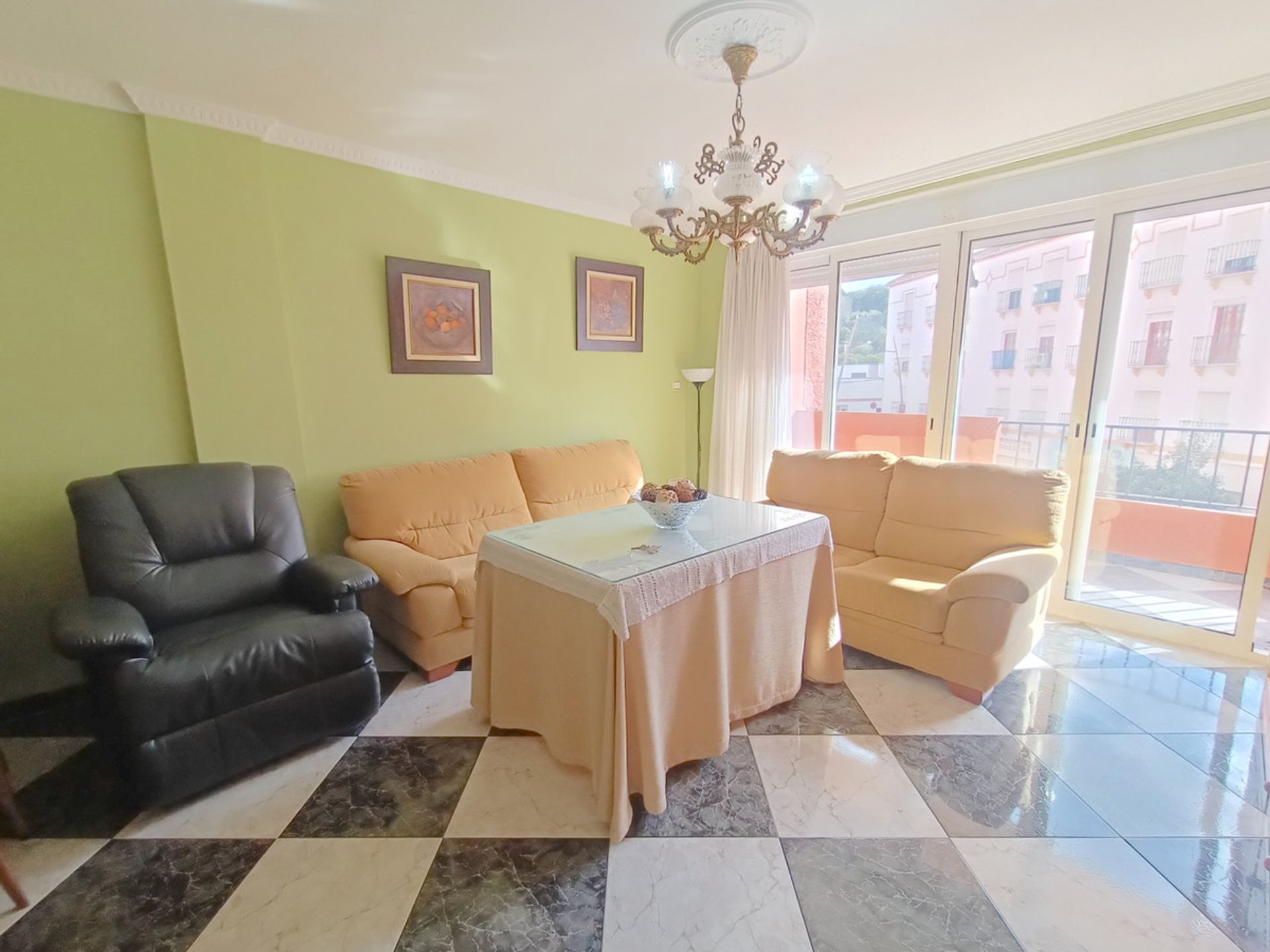 Condominio en Moneda, Andalucía 11256691