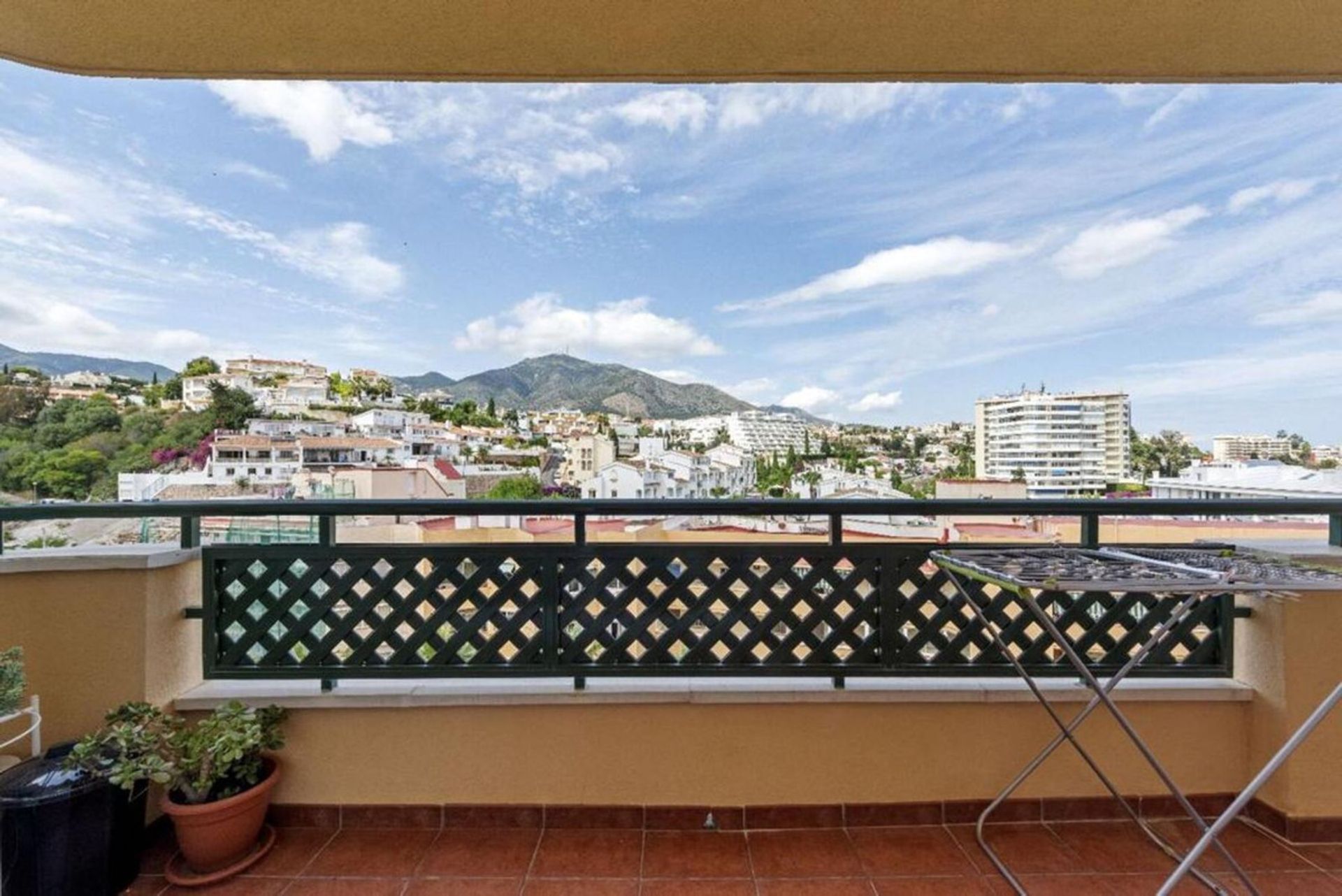 Condominium in Fuengirola, Andalucía 11256730