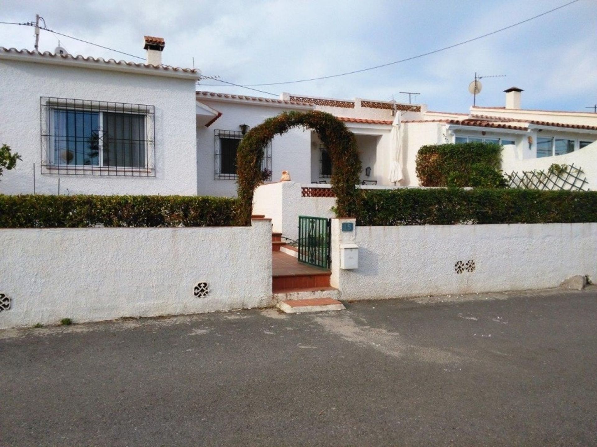 Huis in l'Alfàs del Pi, Comunidad Valenciana 11257758