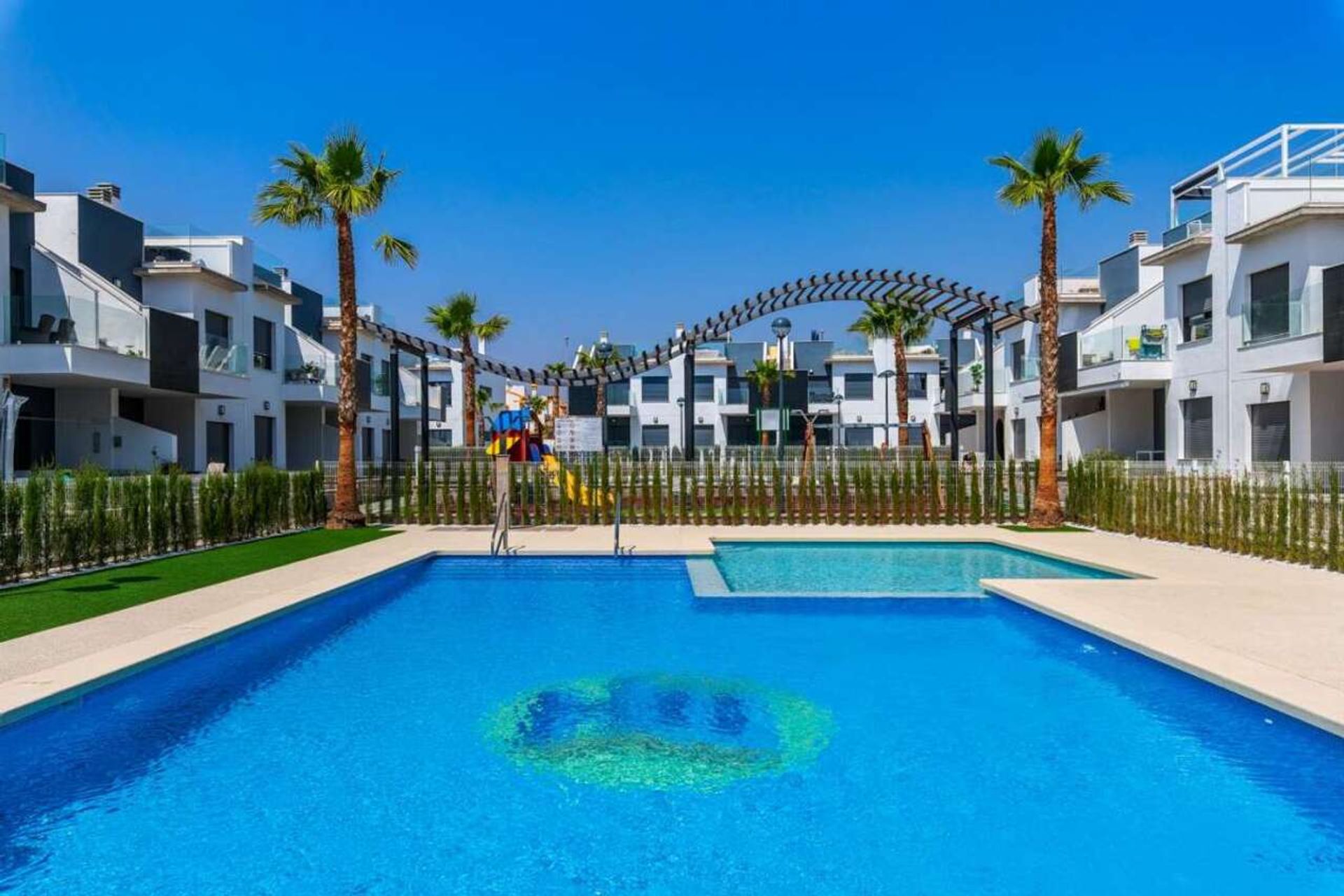 Condominium dans Pilar de la Horadada, Comunidad Valenciana 11258516