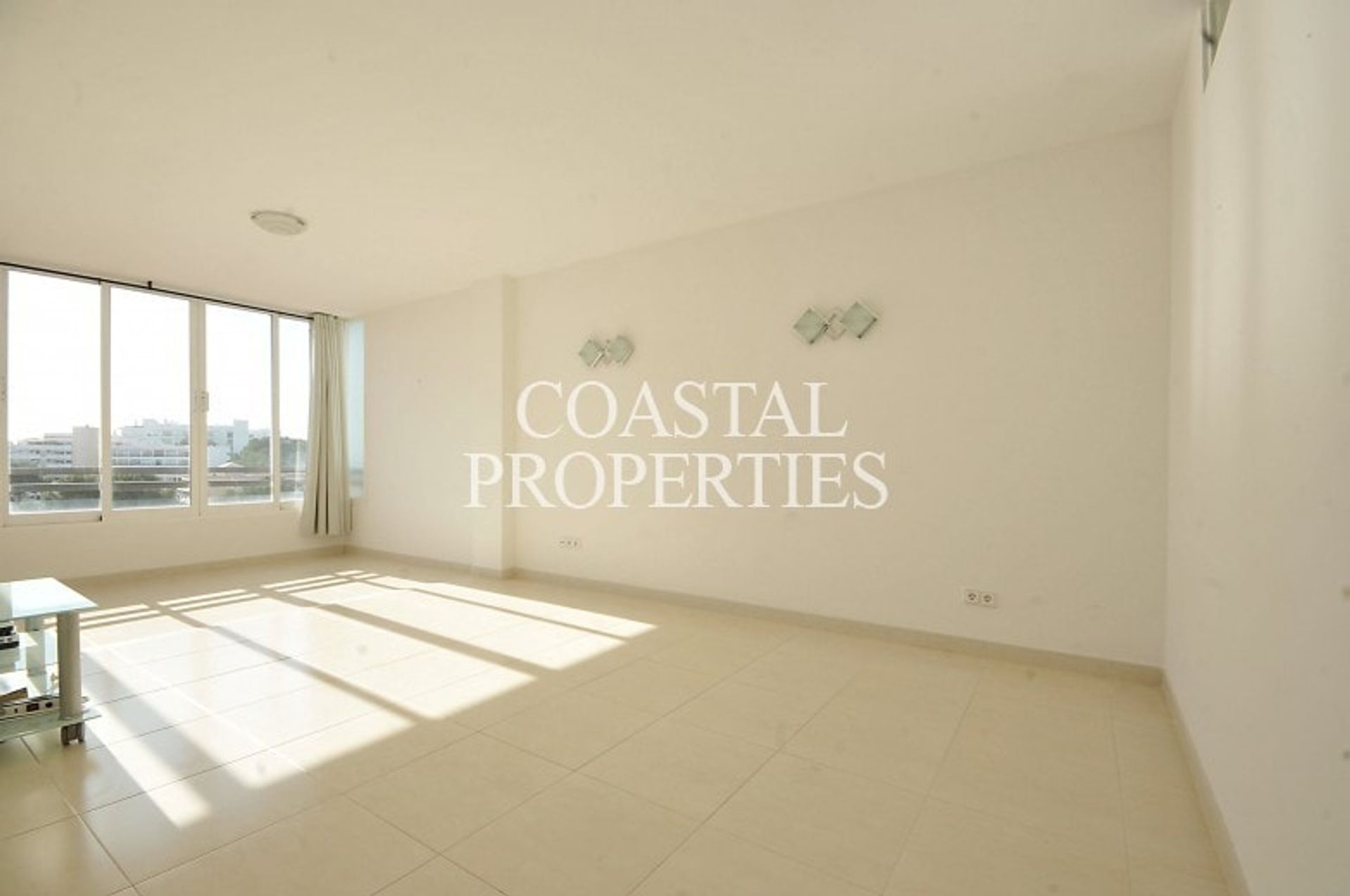 Condominium in Calvia, De Balearen 11260242