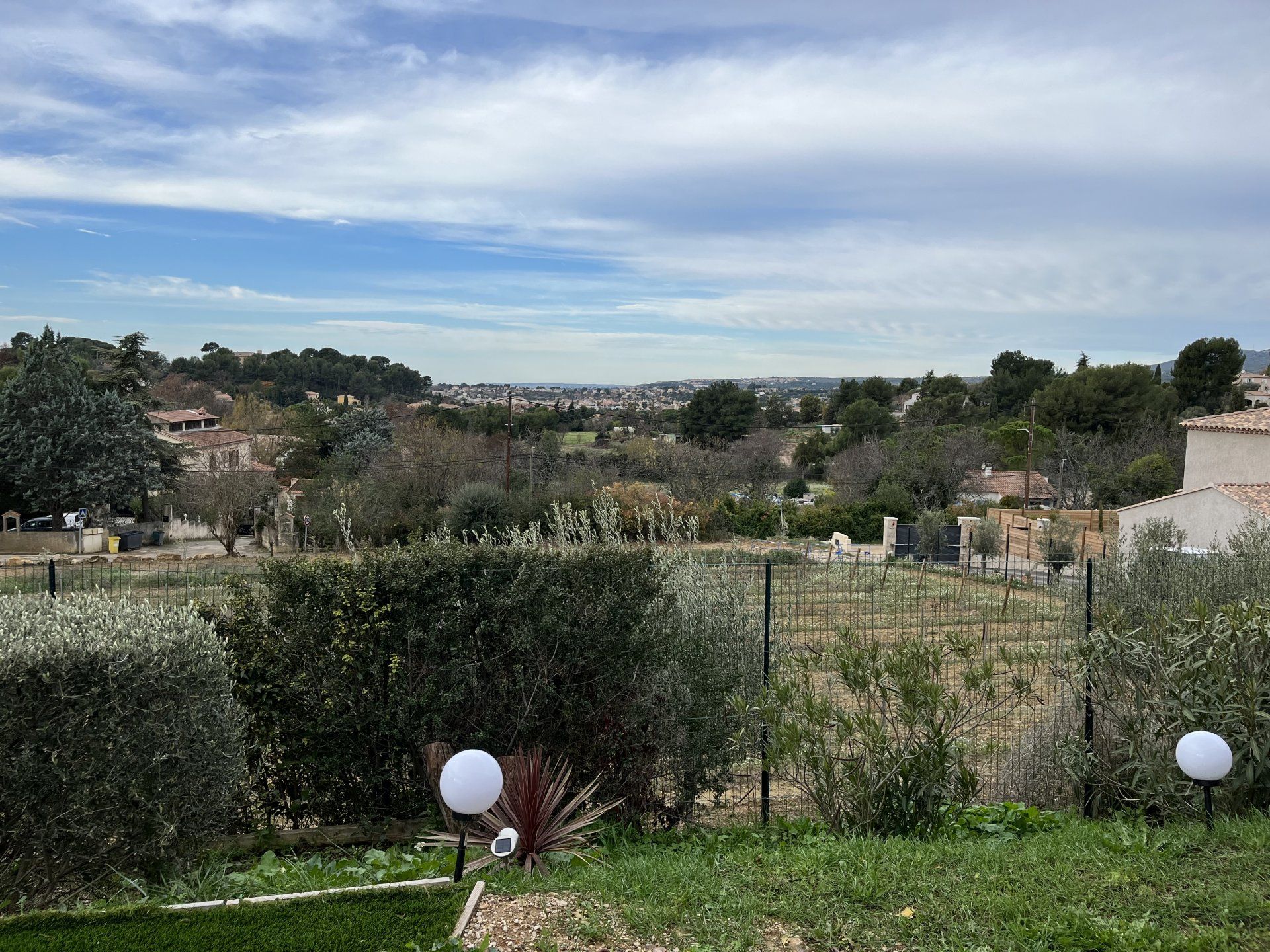 Hus i Allauch, Bouches-du-Rhône 11262434