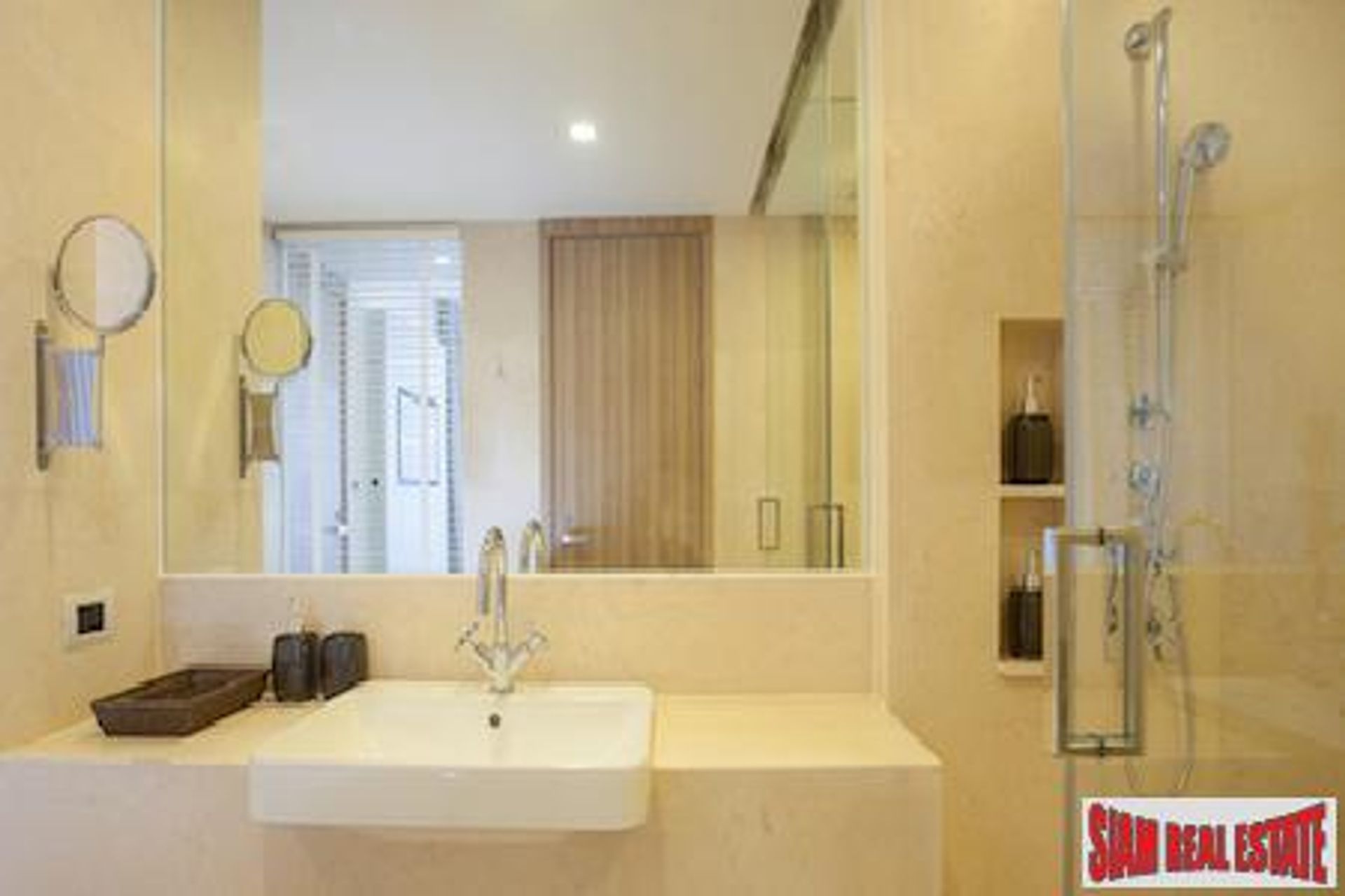 Condominium dans Mai Khao, Phuket 11262680