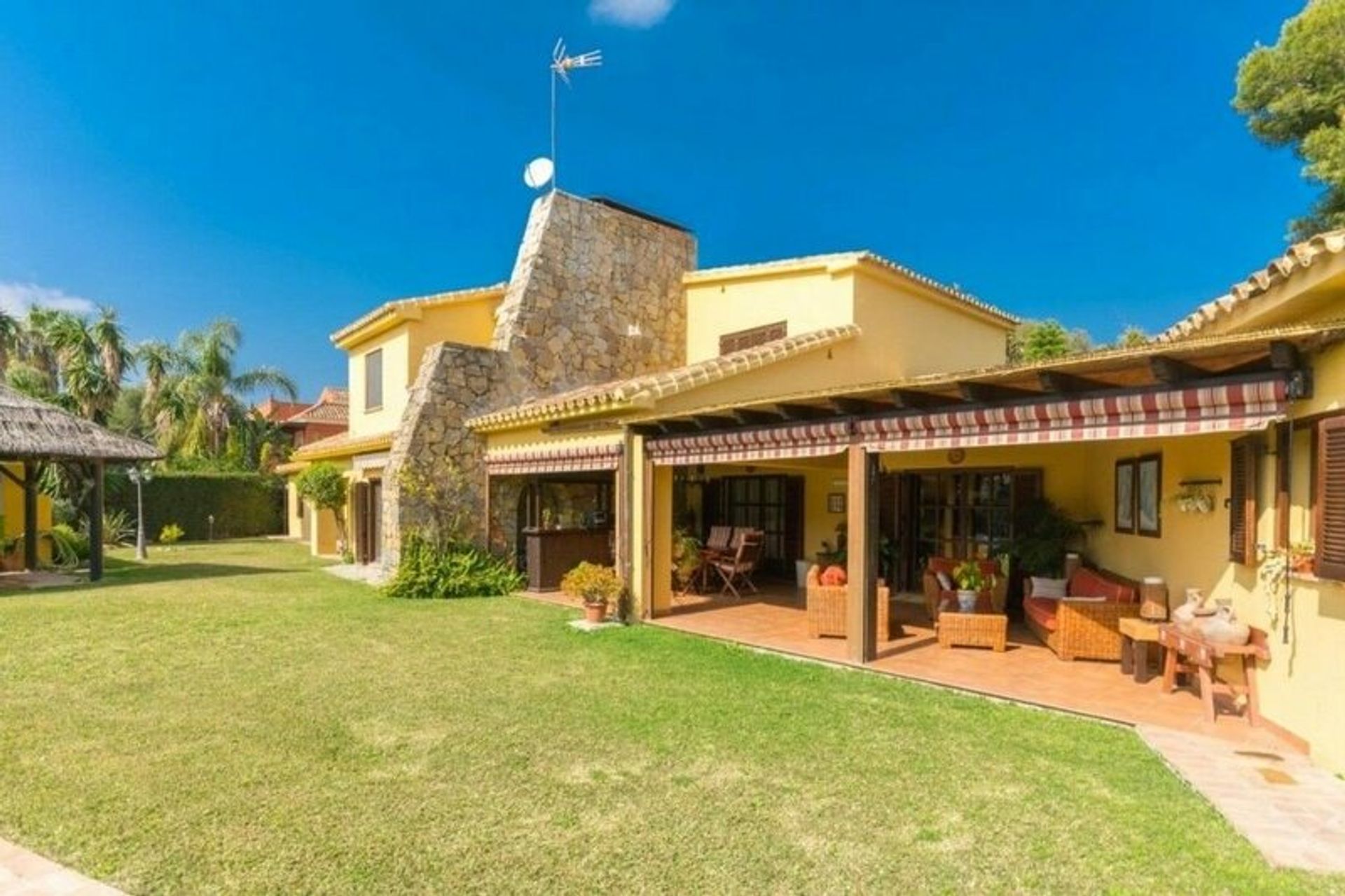 Huis in Las Lagunas de Mijas, Andalucía 11263688