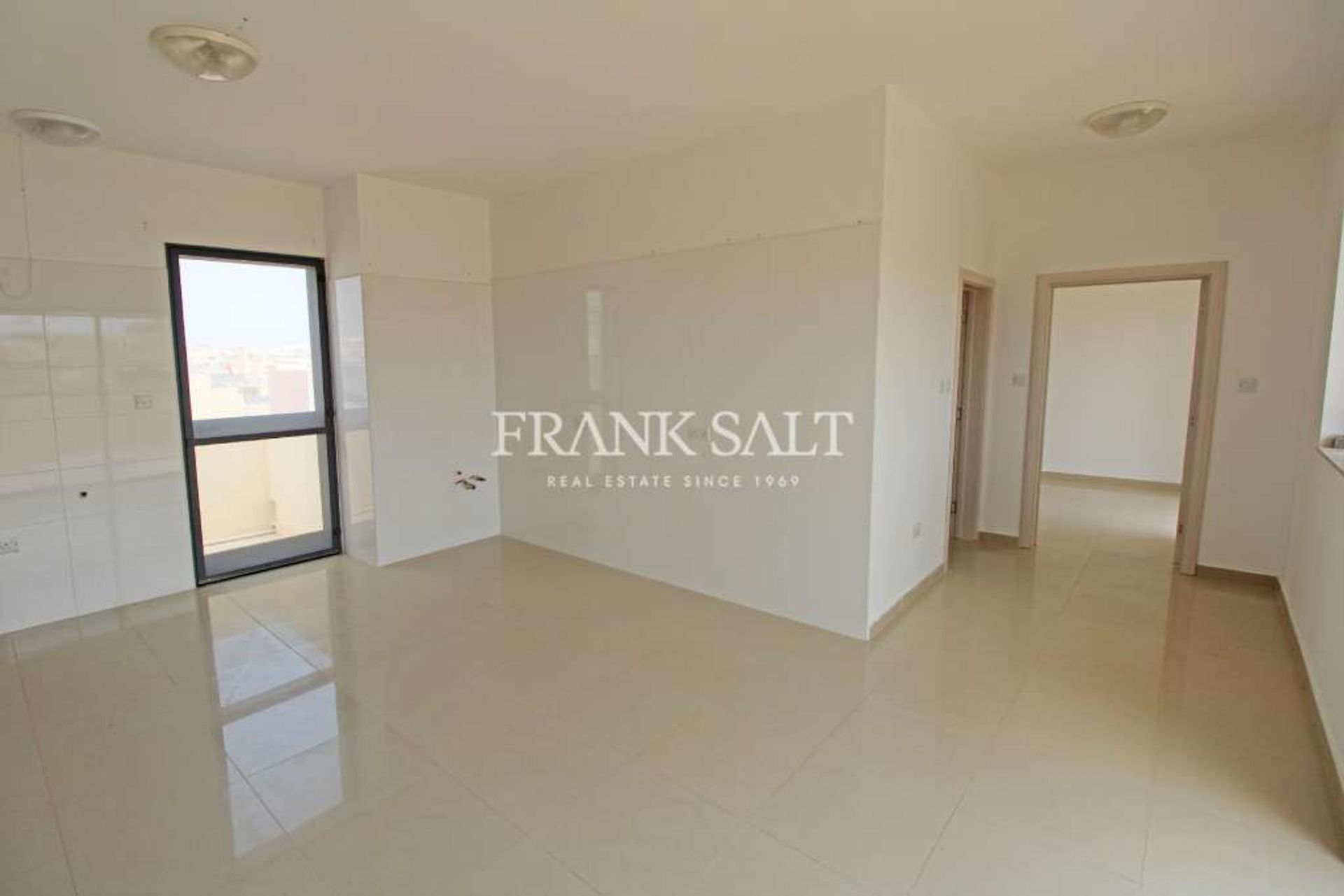 Condominium in Qormi, Qormi 11265687