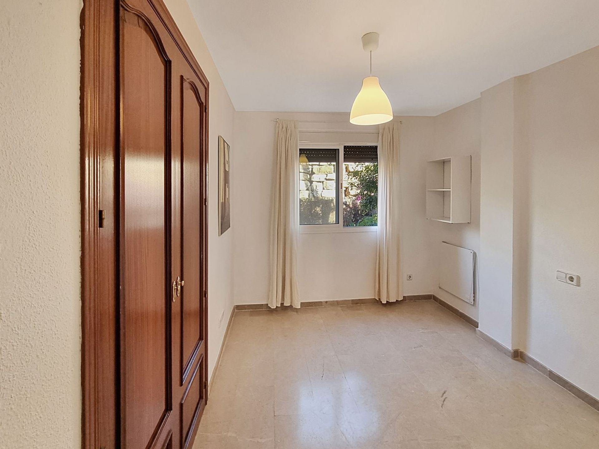 Condominium dans , Andalucía 11266610