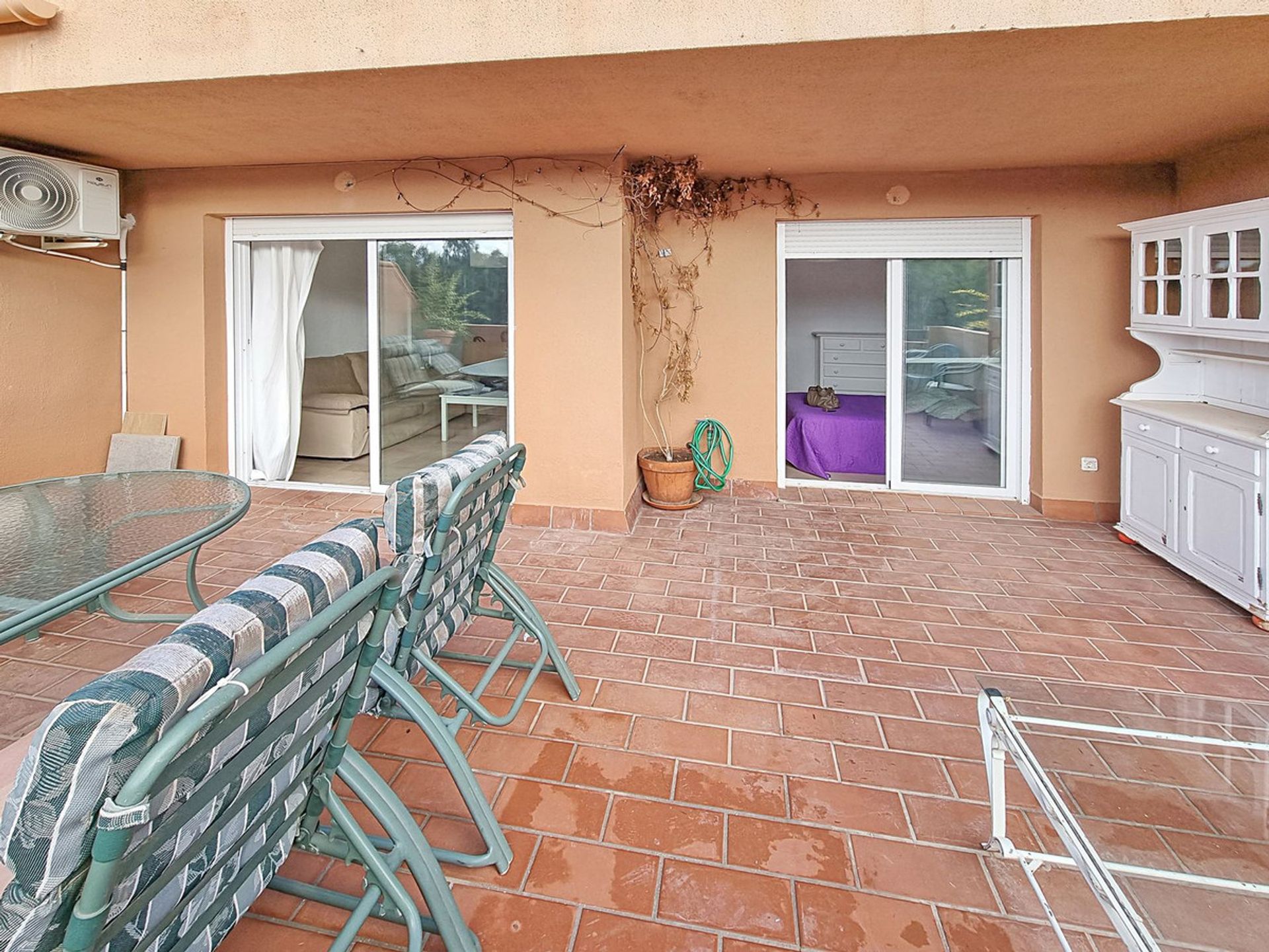 Condominium dans San Luis de Sabinillas, Andalousie 11266610