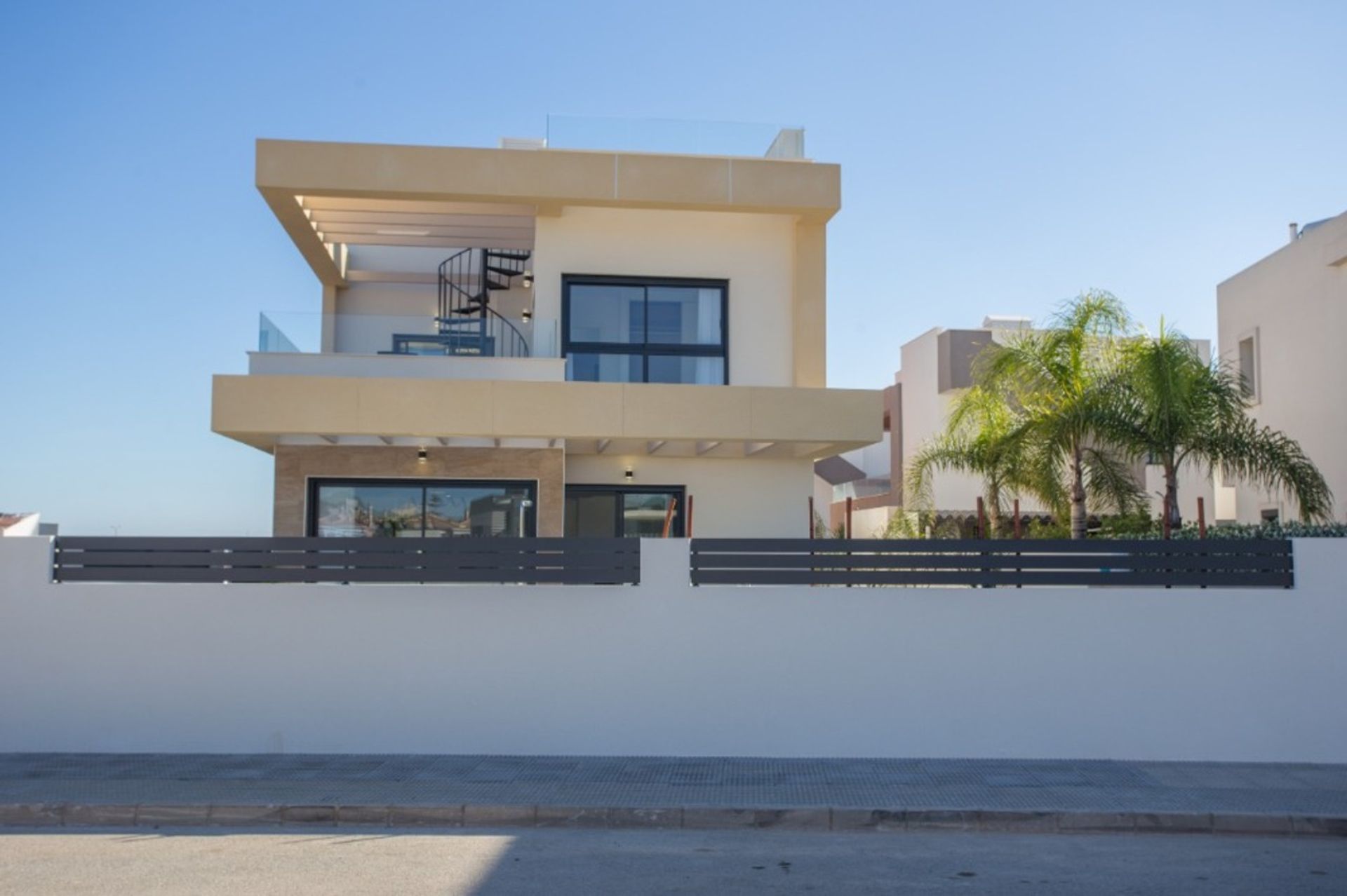 House in Los Montesinos, Comunidad Valenciana 11266680