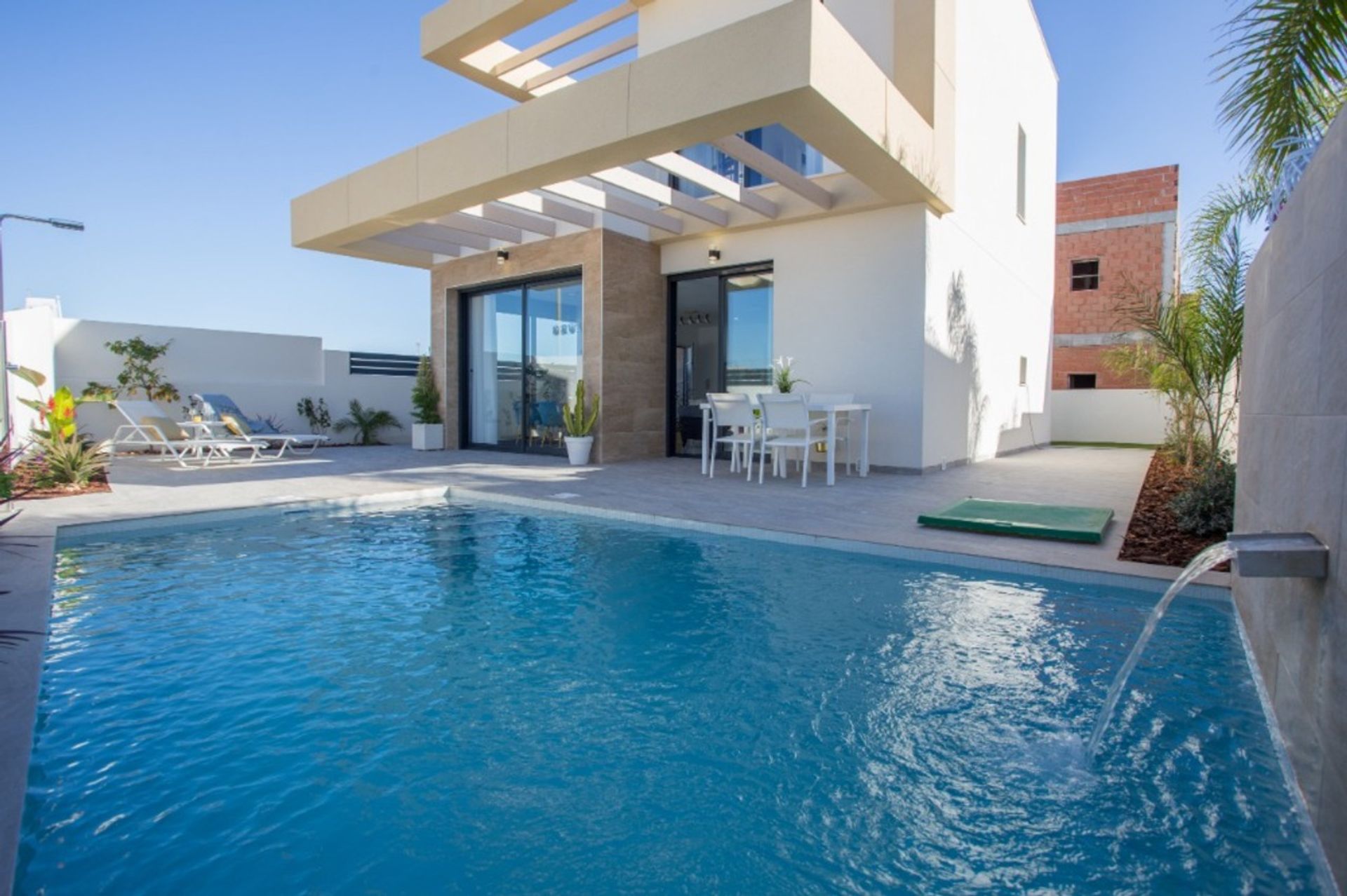 House in Los Montesinos, Comunidad Valenciana 11266680