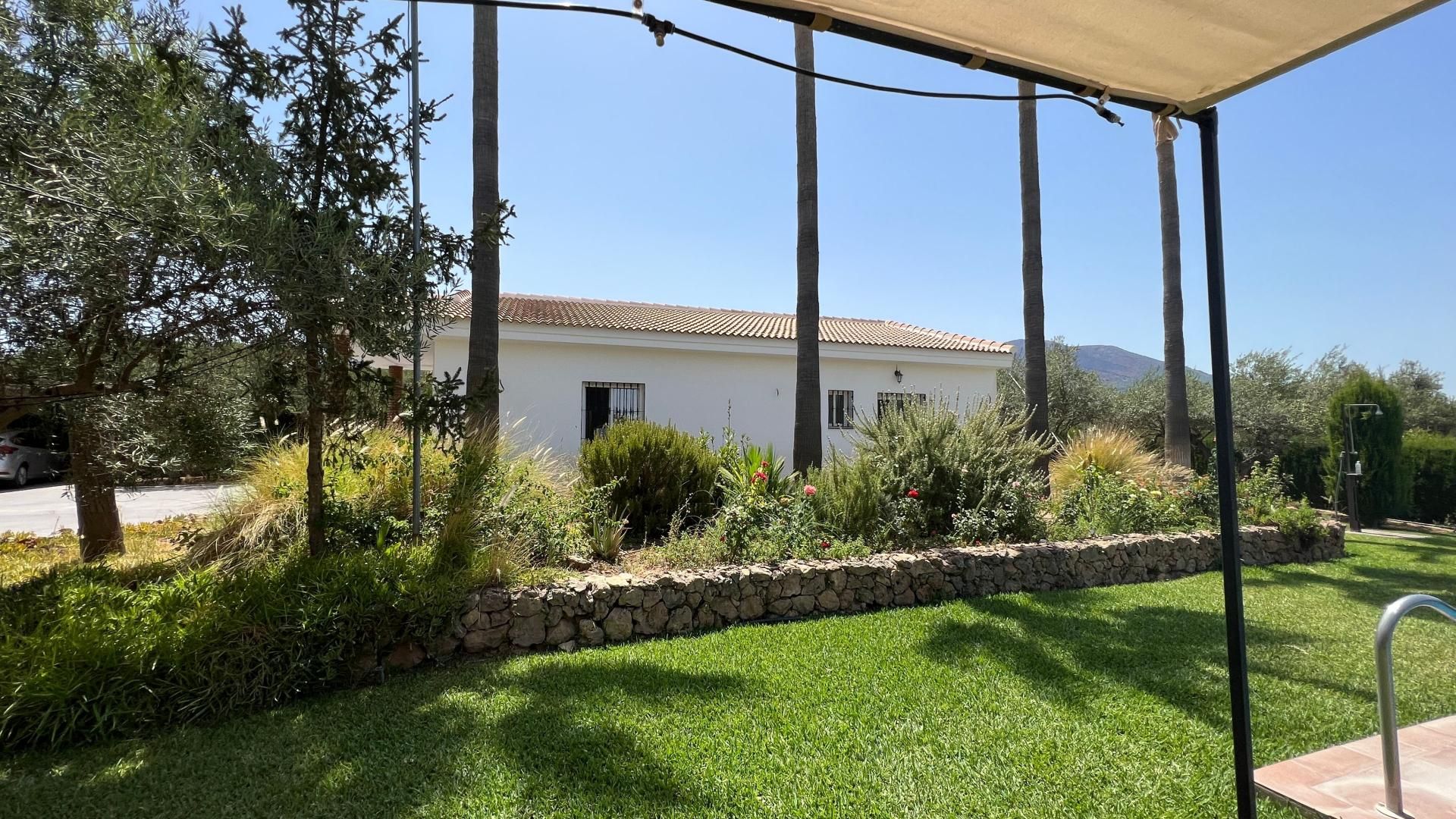 Huis in Alhaurín de la Torre, Andalucía 11268164