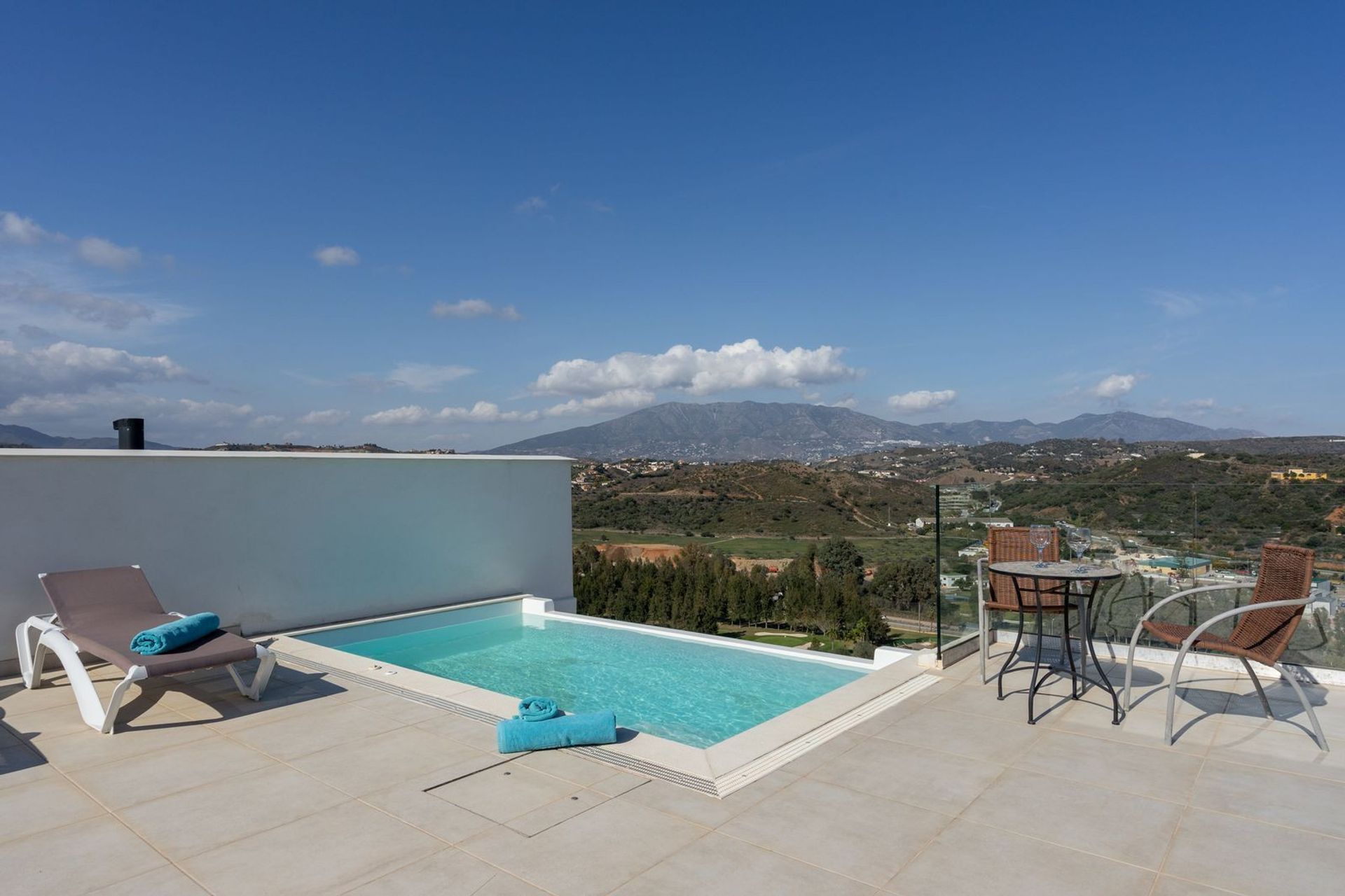 Кондоминиум в Las Lagunas de Mijas, Andalucía 11268507