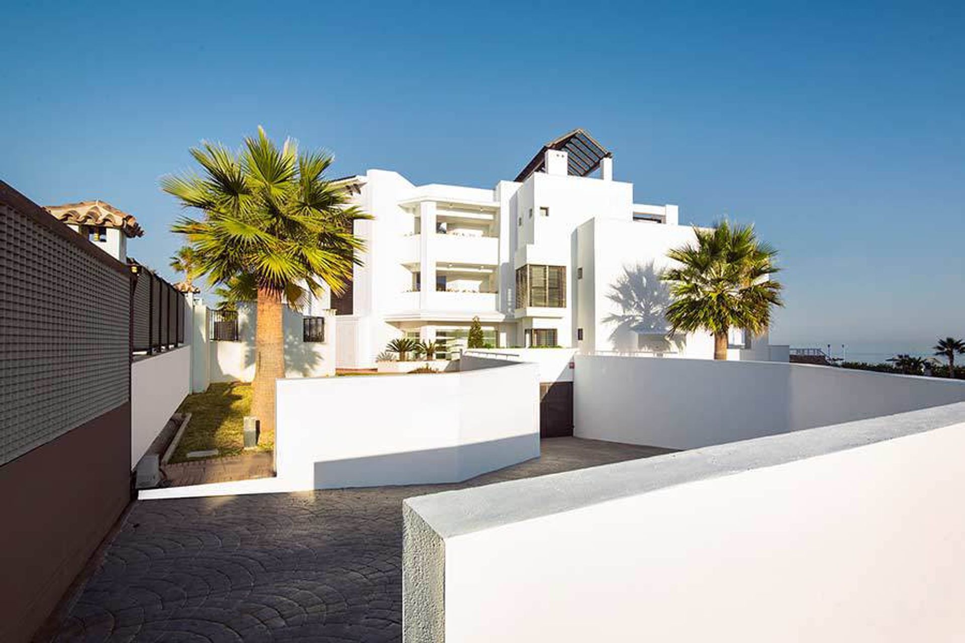 Condominium in San Luis de Sabinillas, Andalusië 11268536