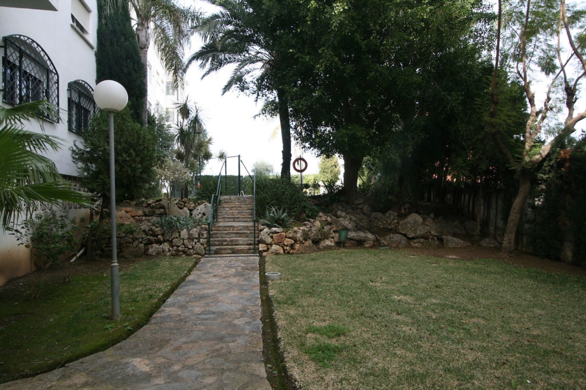 Кондоминиум в Las Lagunas de Mijas, Andalucía 11268541