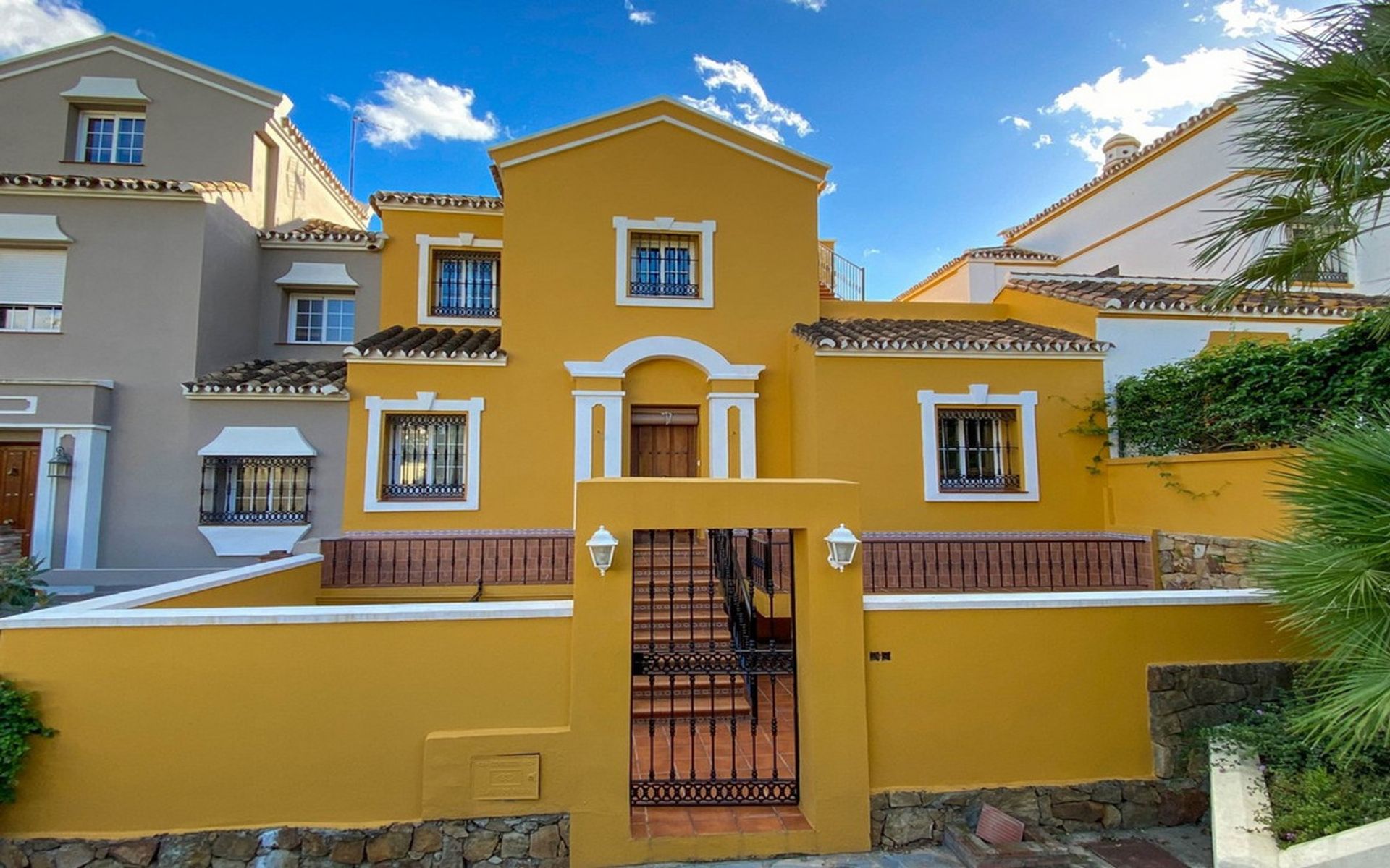 मकान में Estepona, Andalusia 11268845