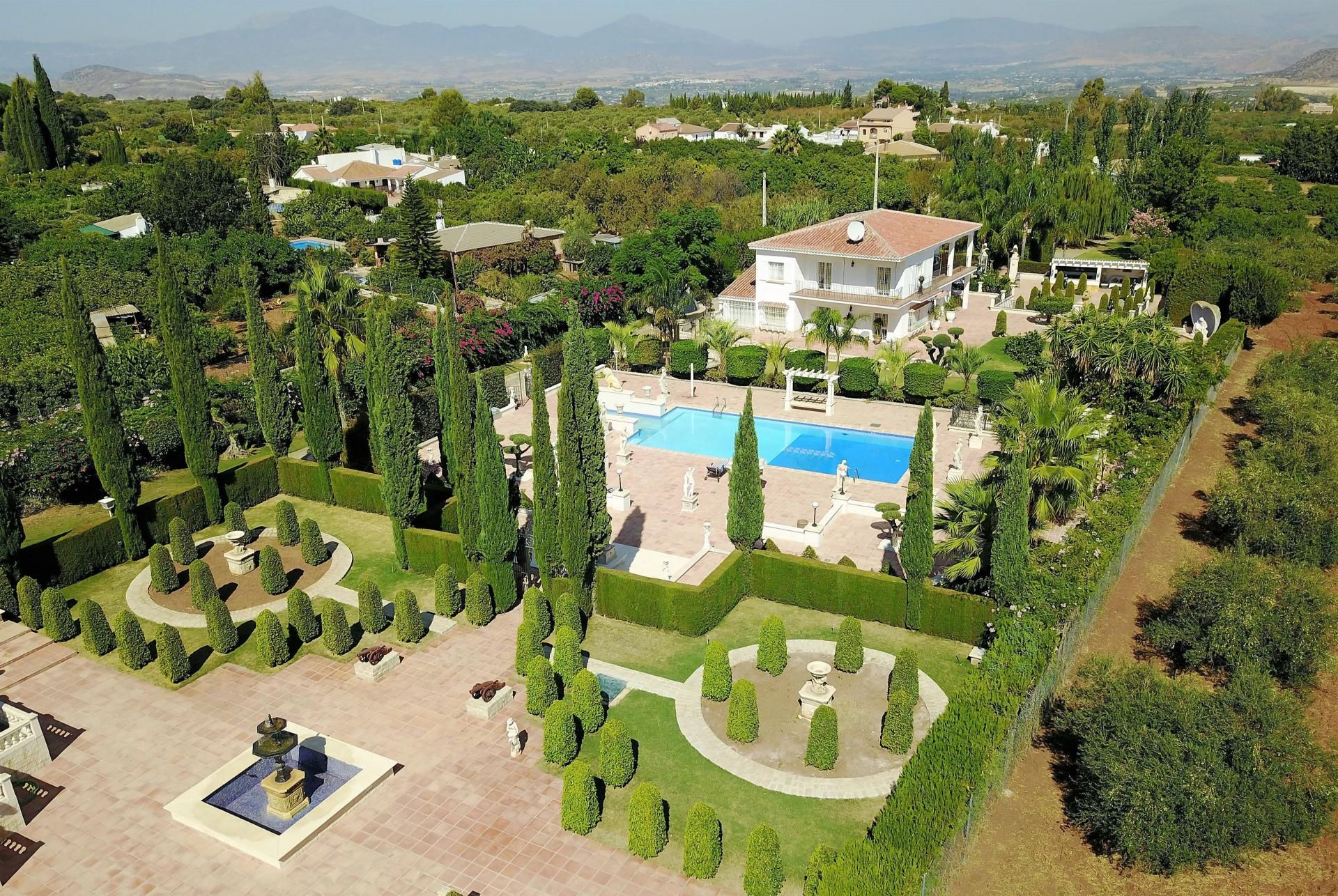 Casa nel Alhaurin el Grande, Andalusia 11269285