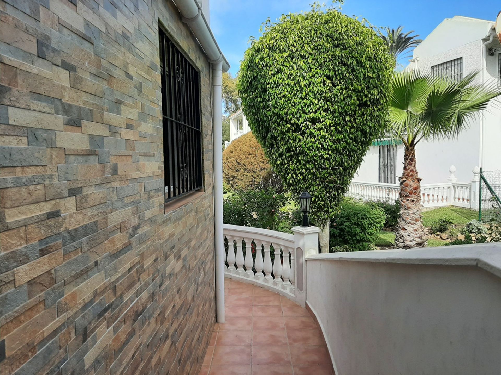 House in Las Lagunas de Mijas, Andalucía 11271437