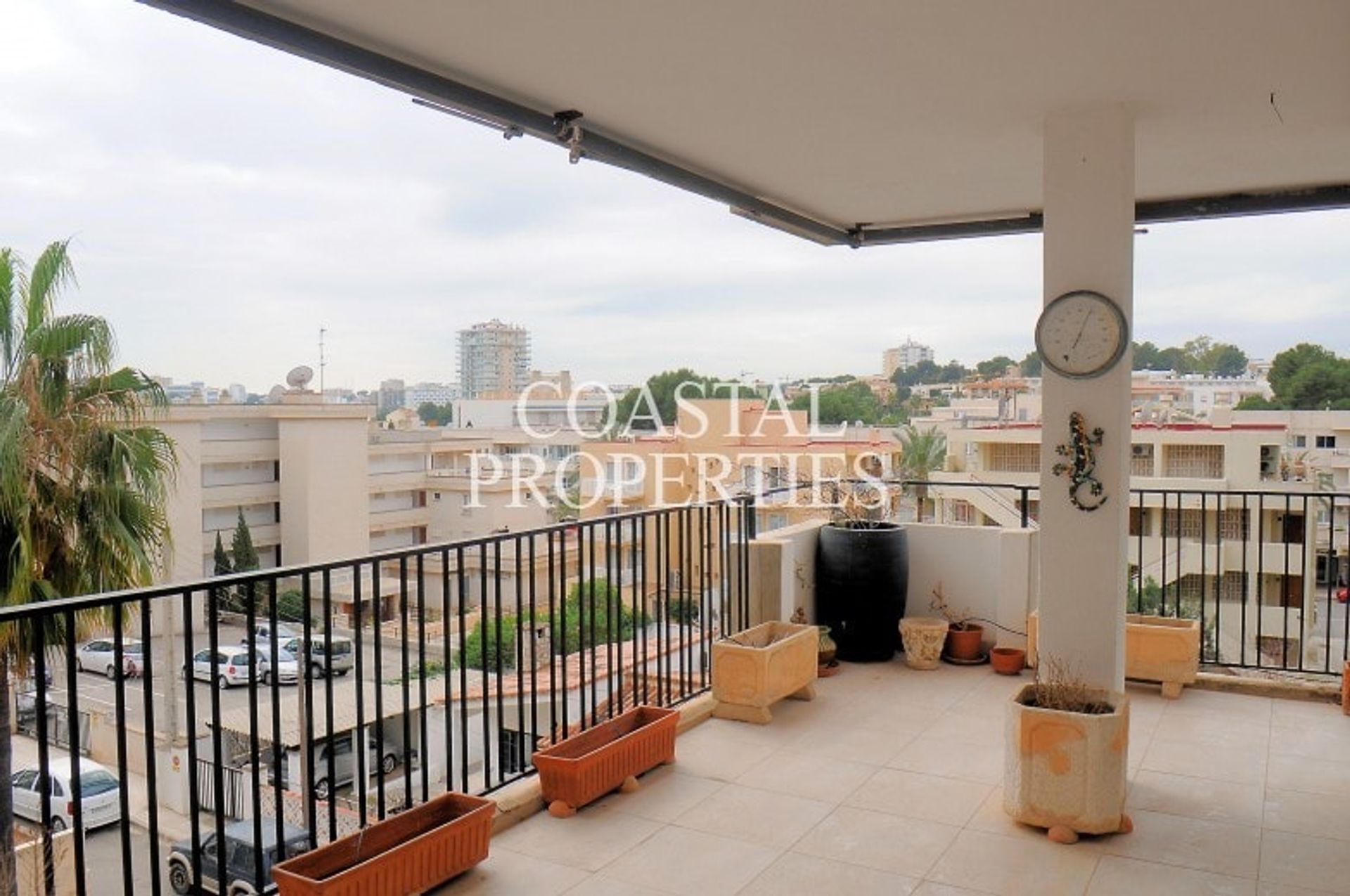 Condominium in Calvia, De Balearen 11271606