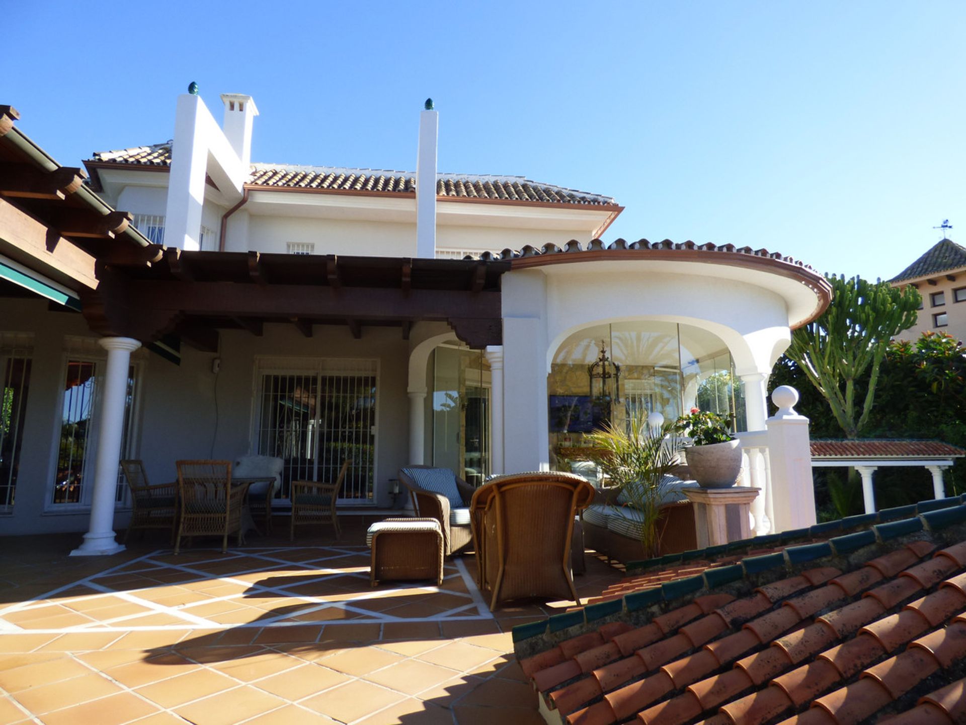 rumah dalam Marbella, Andalucía 11272205