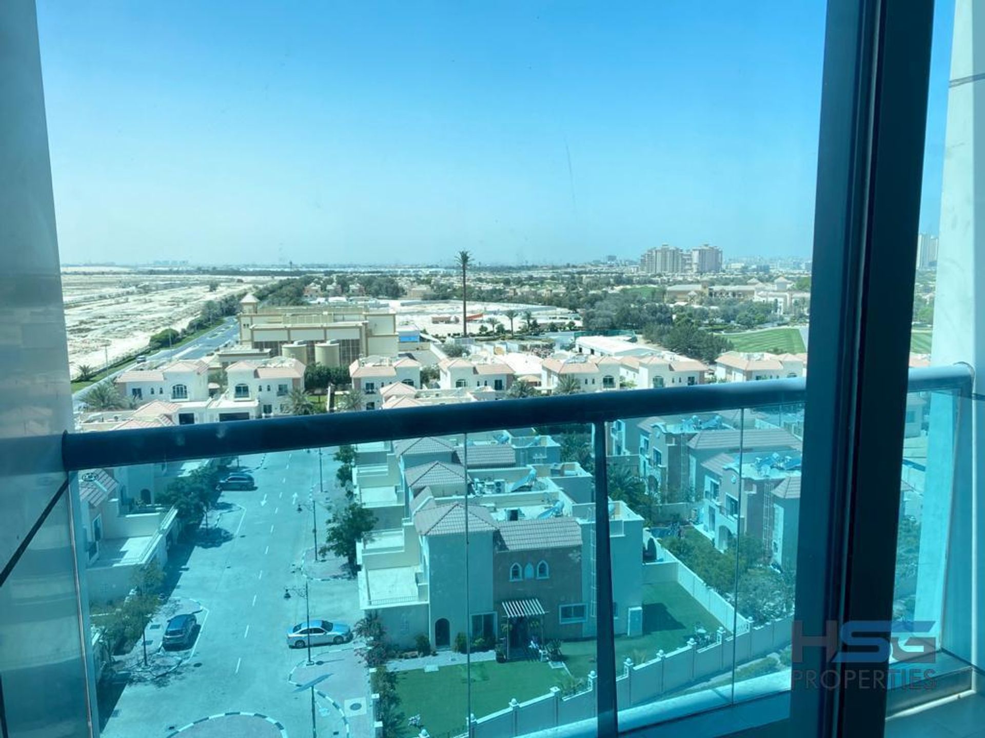 Residential in Dubai, Dubai 11274650