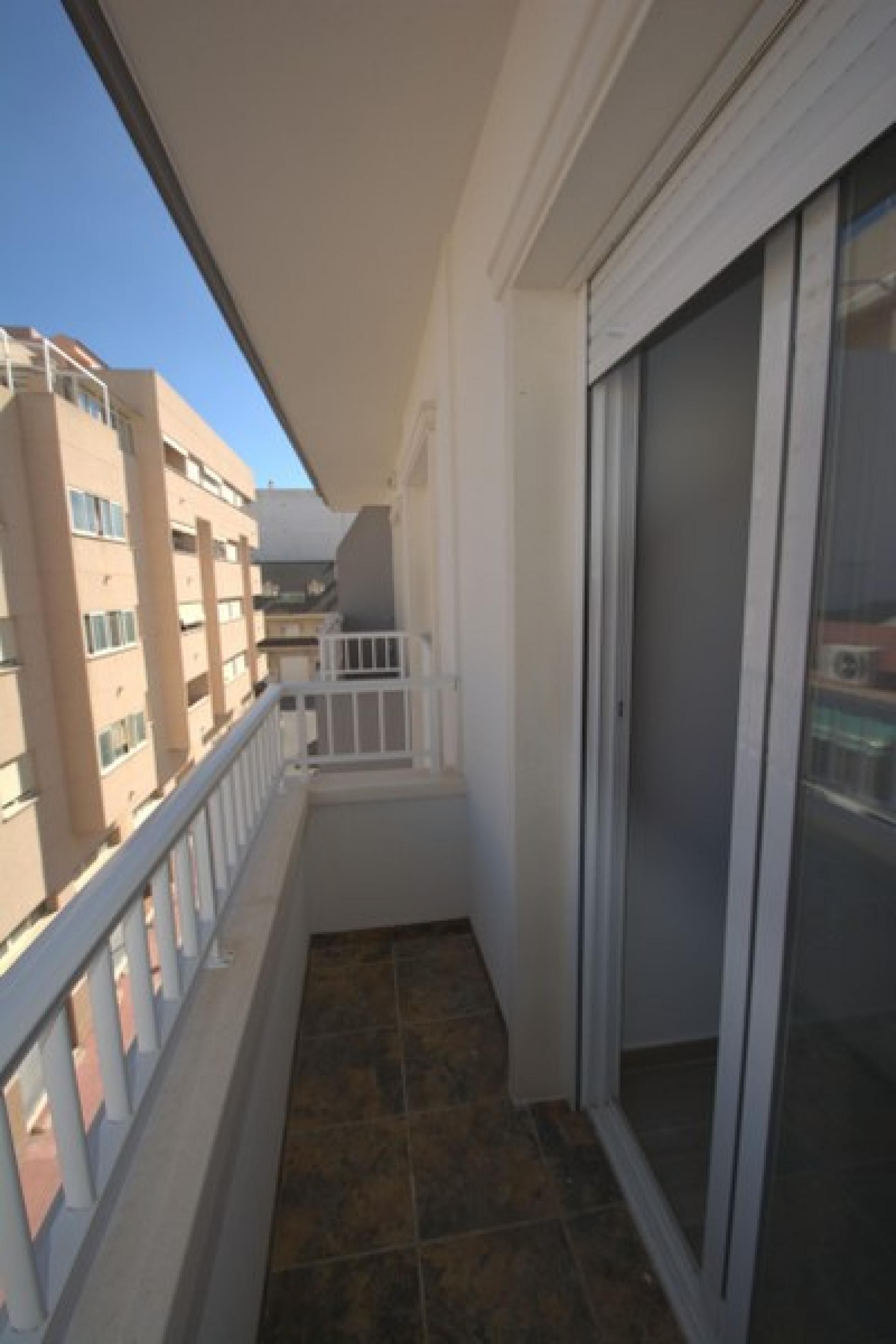 Condominium in Guardamar del Segura, Comunidad Valenciana 11276787