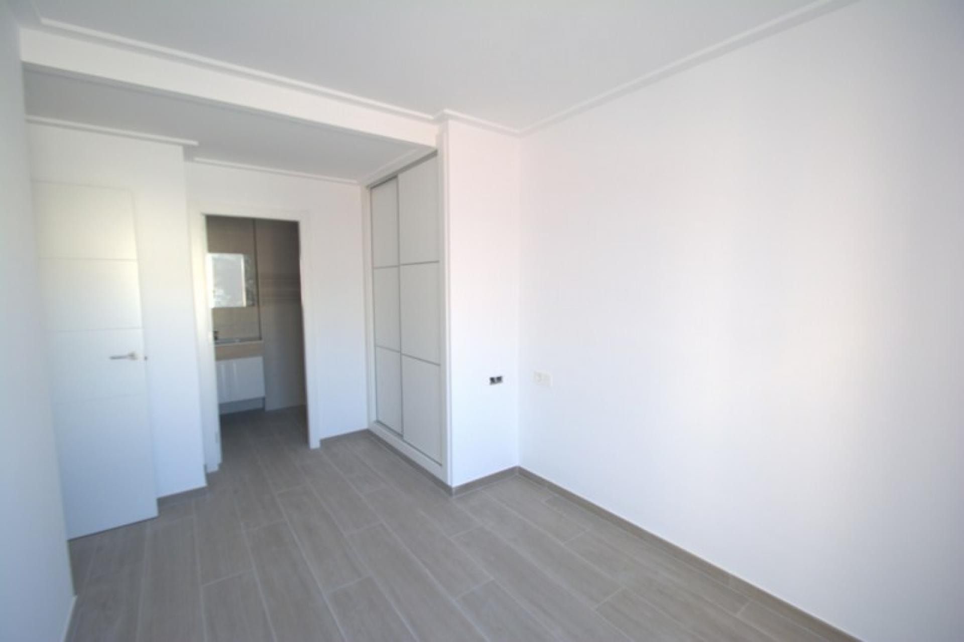 Condominium in Guardamar del Segura, Comunidad Valenciana 11276787