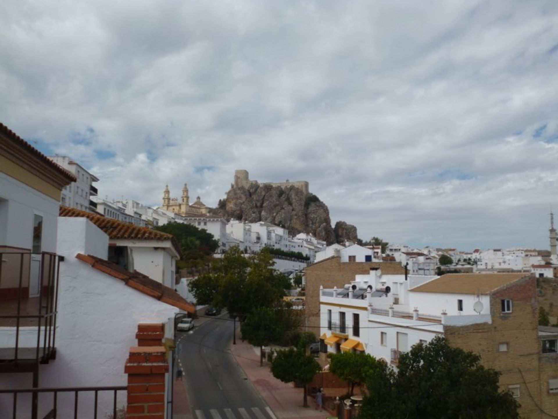 Eigentumswohnung im Olvera, Andalucía 11278194