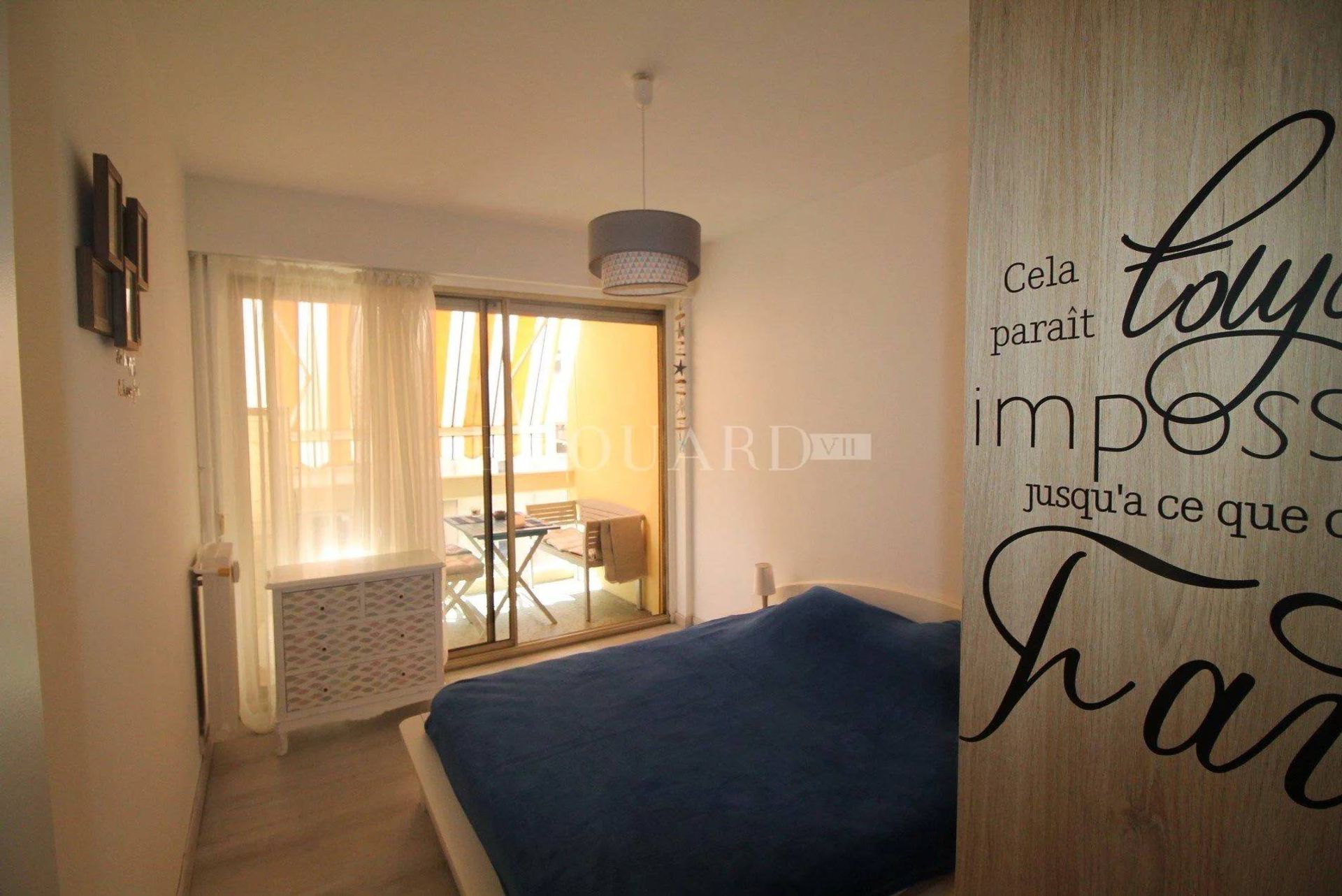 Condominium in Menton, Provence-Alpes-Cote d'Azur 11278487