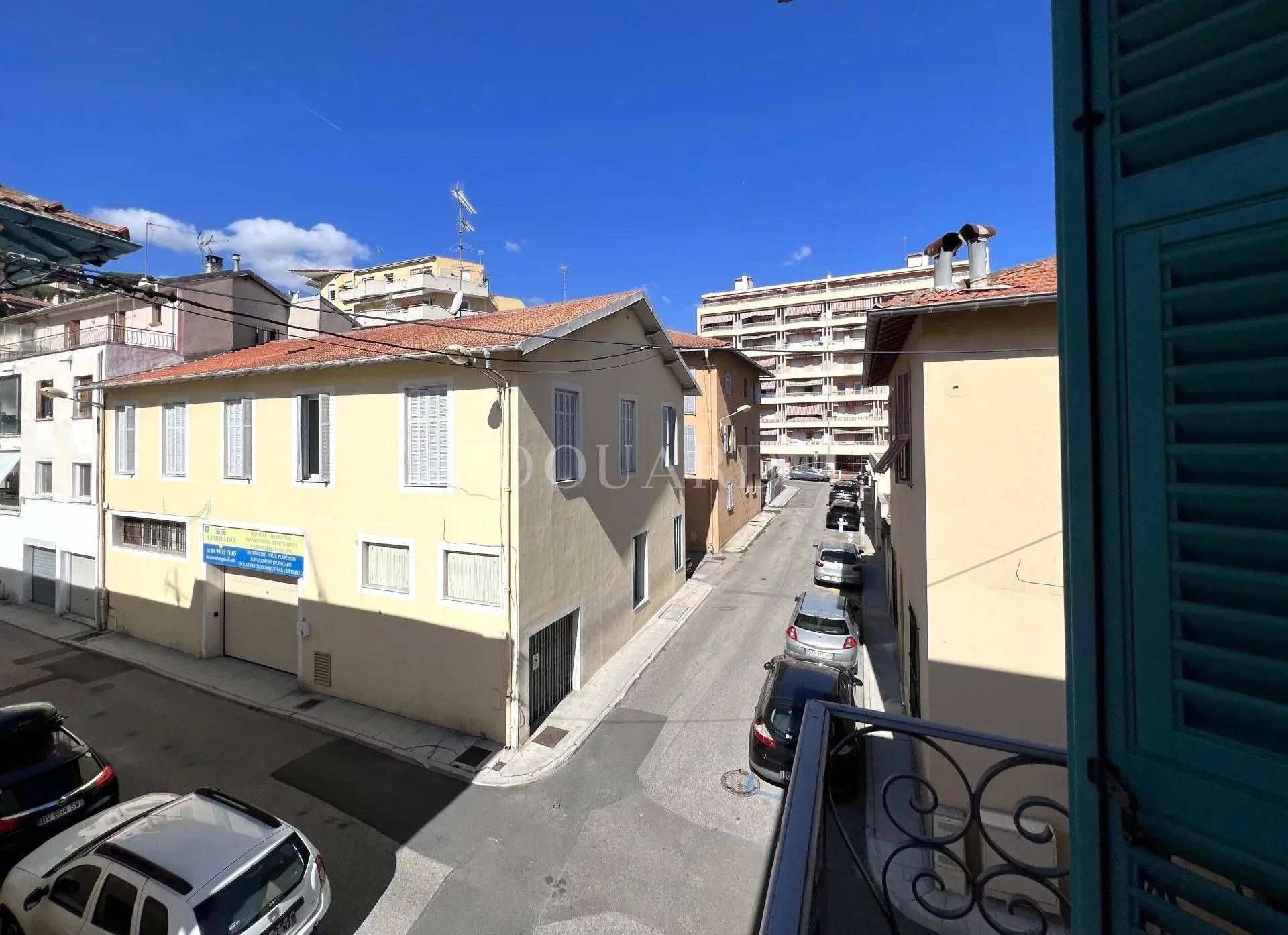 Condominium in Menton, Provence-Alpes-Cote d'Azur 11278567