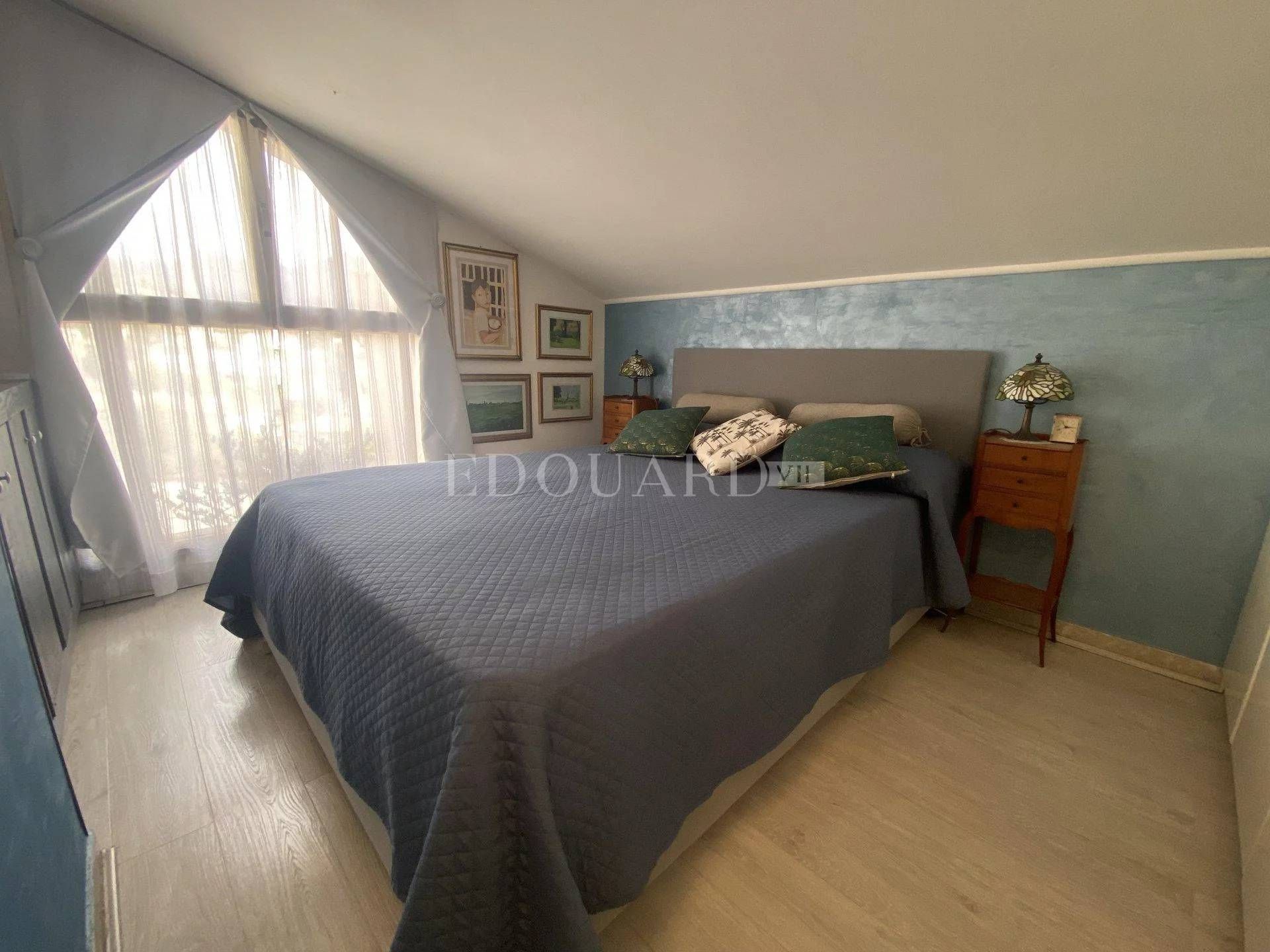 Condomínio no Roquebrune, Provença-Alpes-Costa Azul 11278568