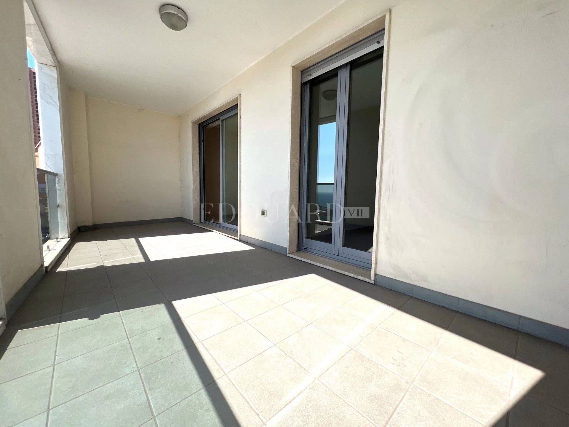 Condominio nel Roquebrune-Cap-Martin, Provence-Alpes-Côte d'Azur 11278592