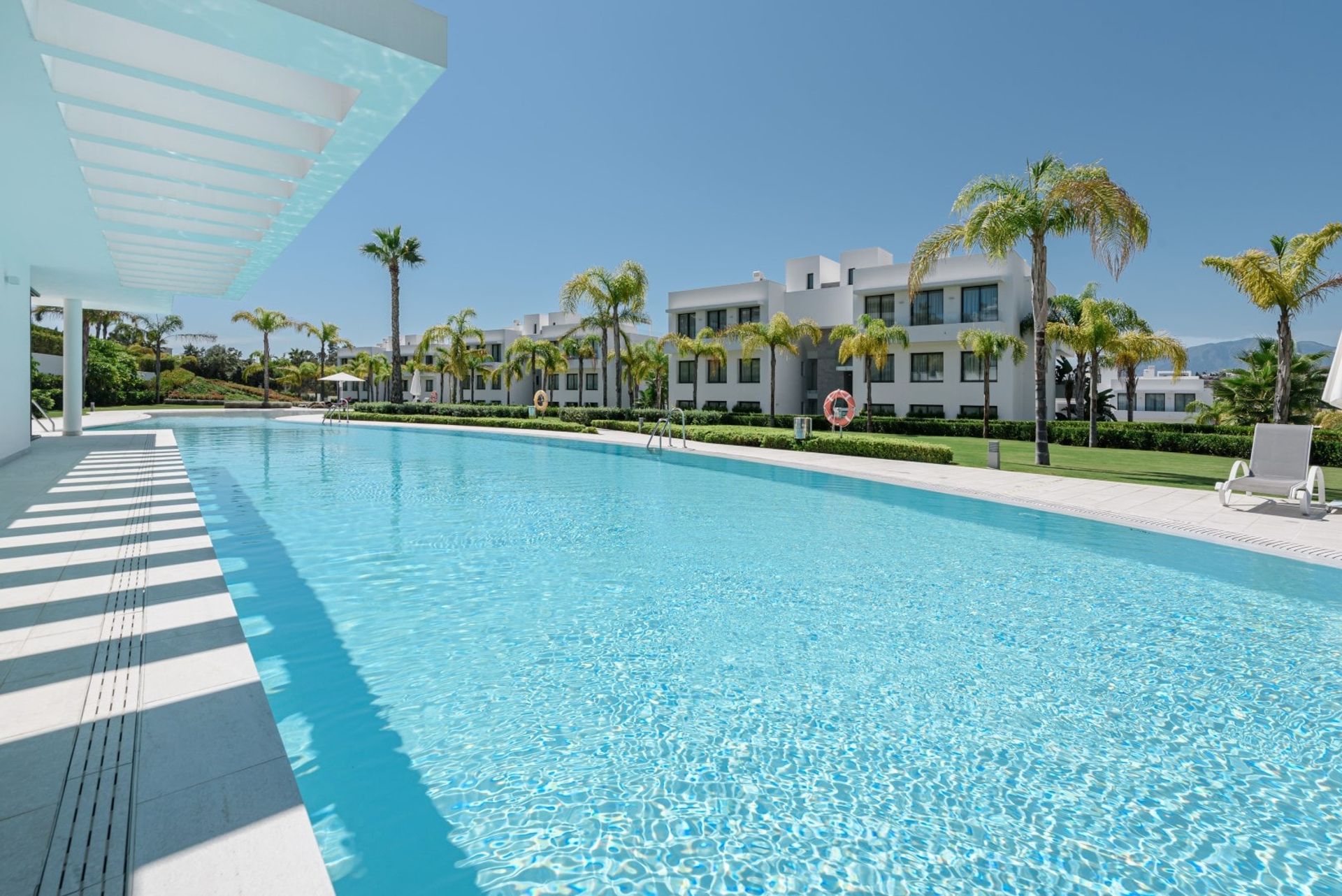 Condominium in Estepona, Andalusia 11278959