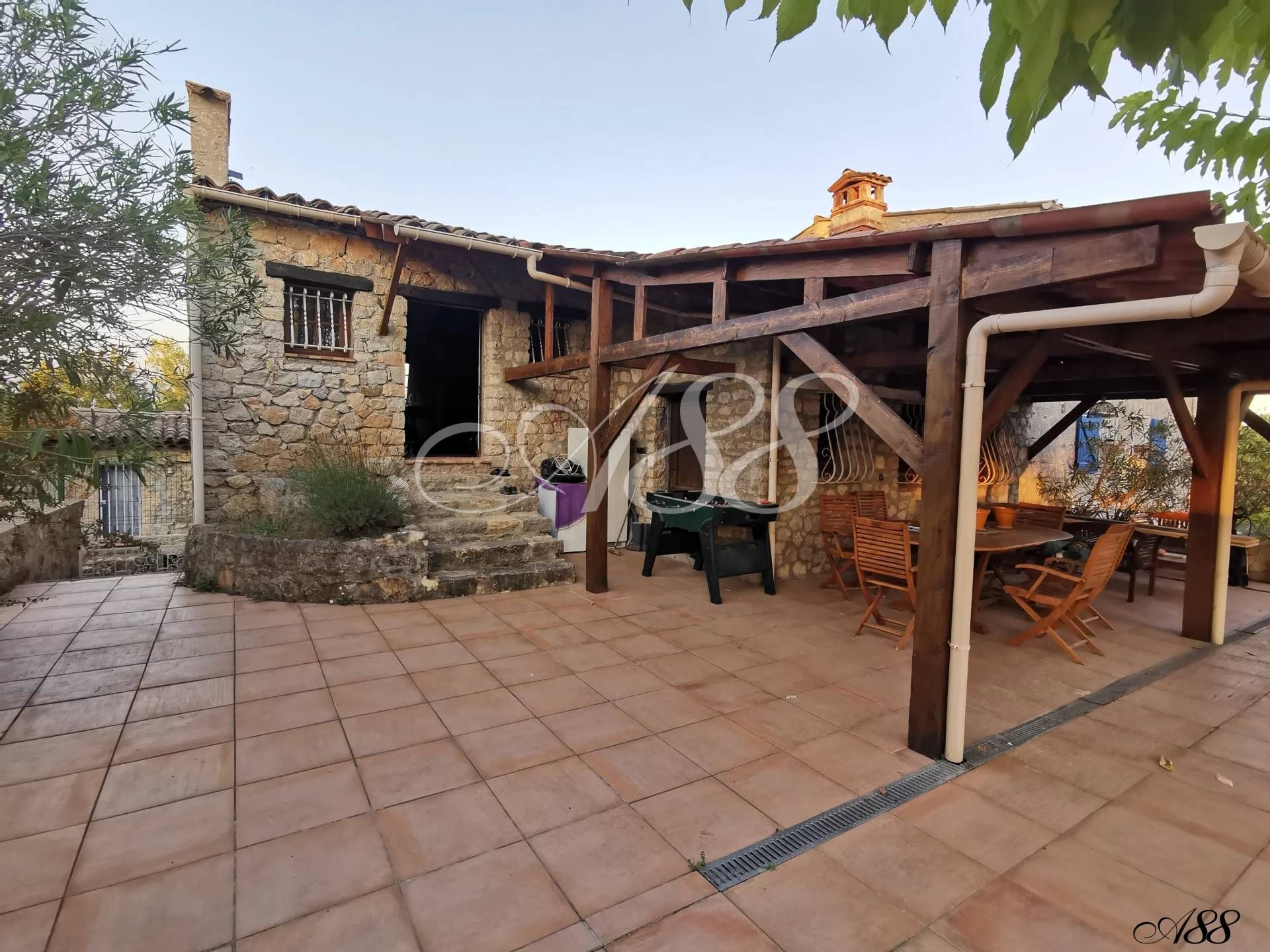 Casa nel Saint-Paul-en-Foret, Provenza-Alpi-Costa Azzurra 11279563