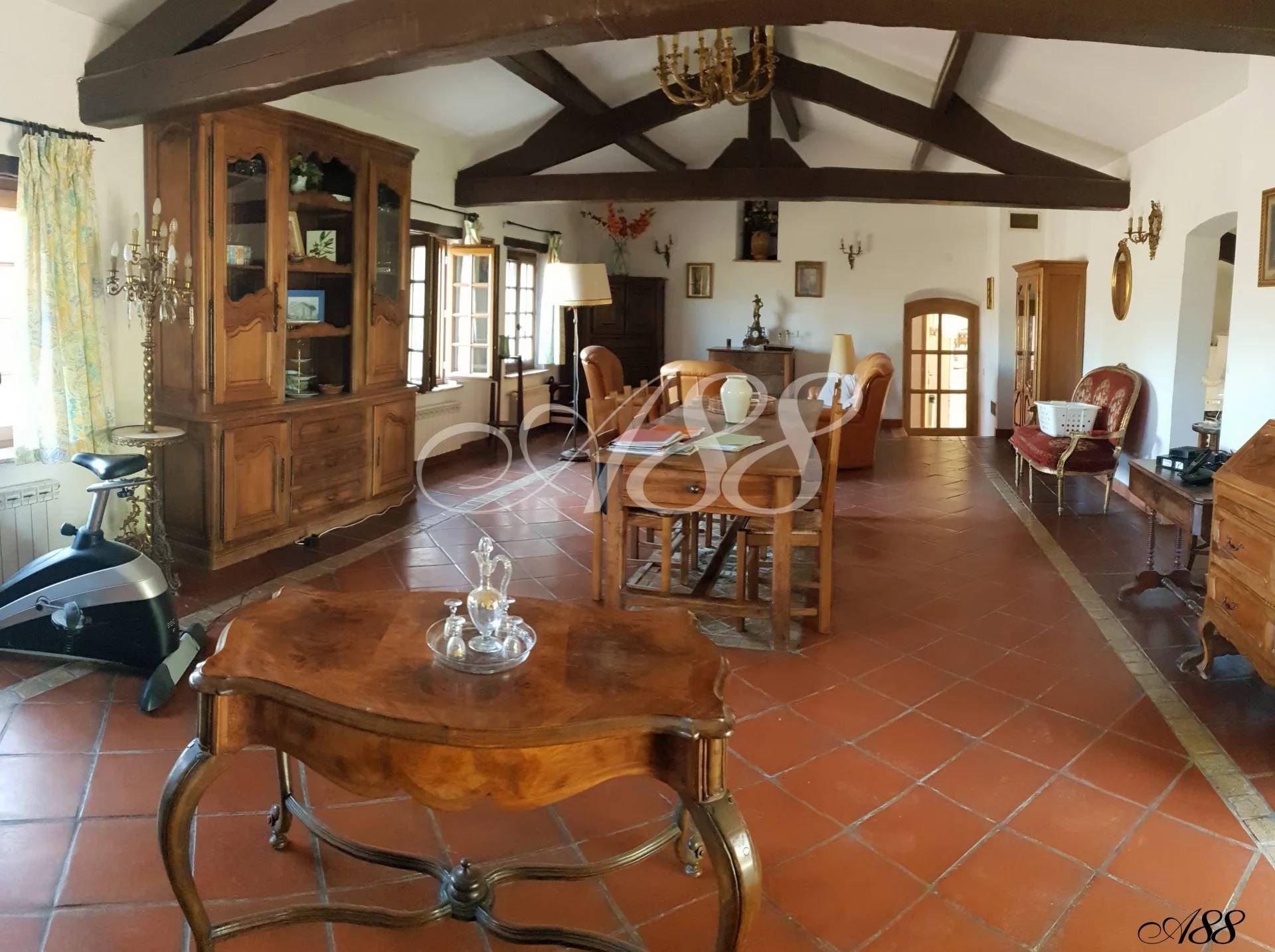 Casa nel Saint-Paul-en-Foret, Provenza-Alpi-Costa Azzurra 11279563