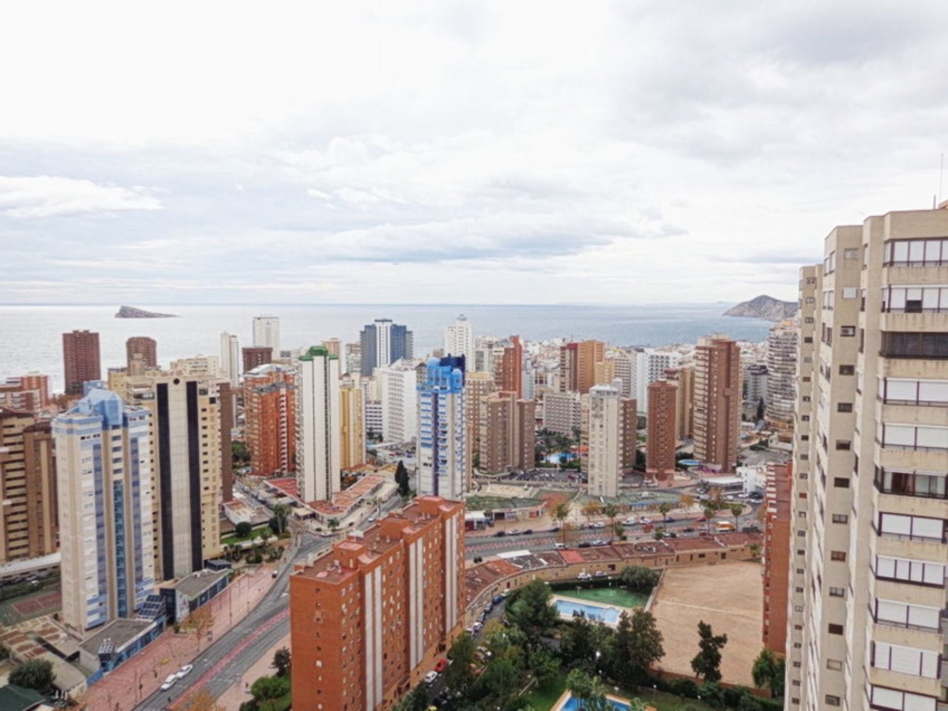 Condominio en Benidorm, Comunidad Valenciana 11280965