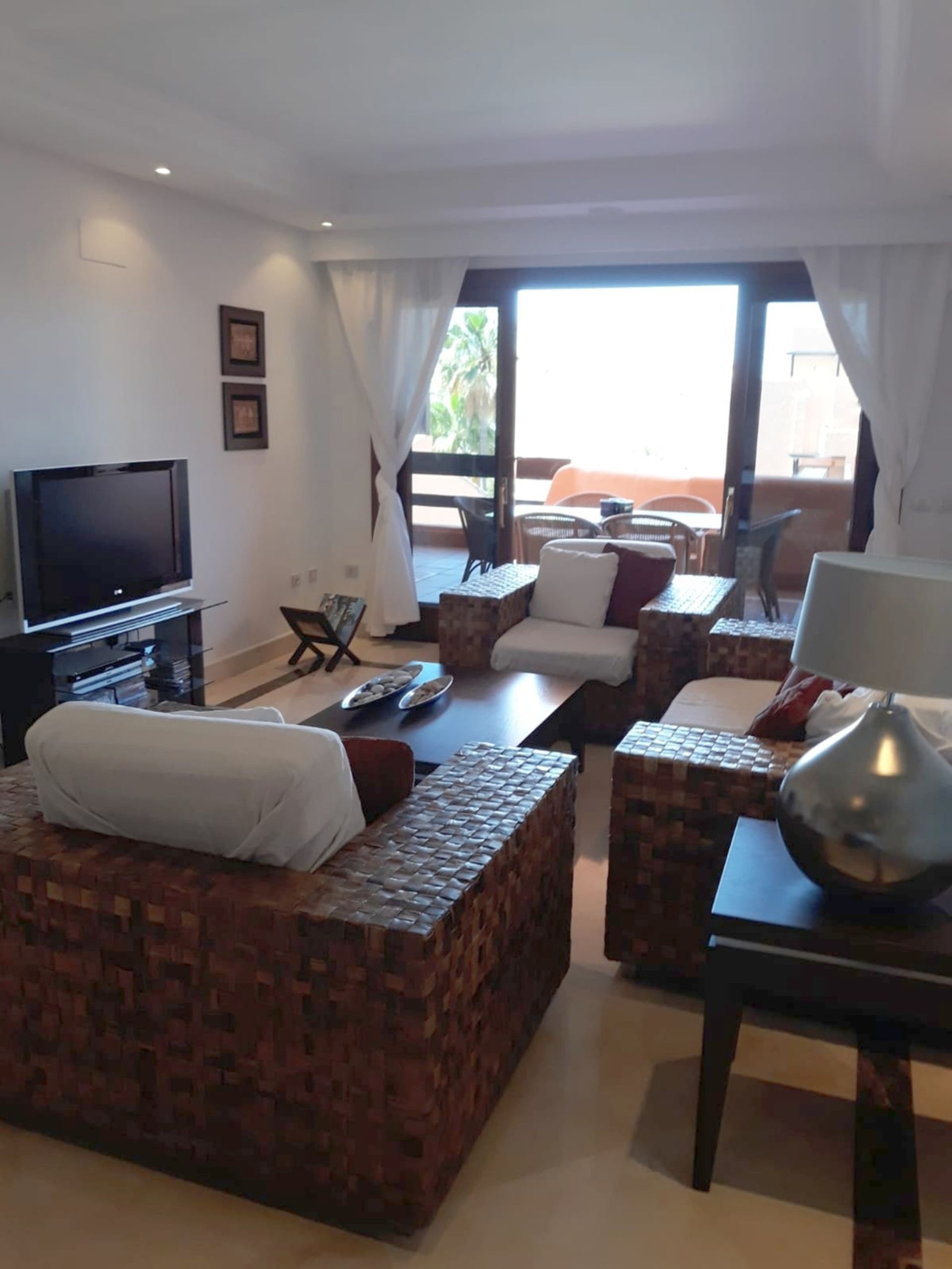 Condominium in Estepona, Andalusië 11281328