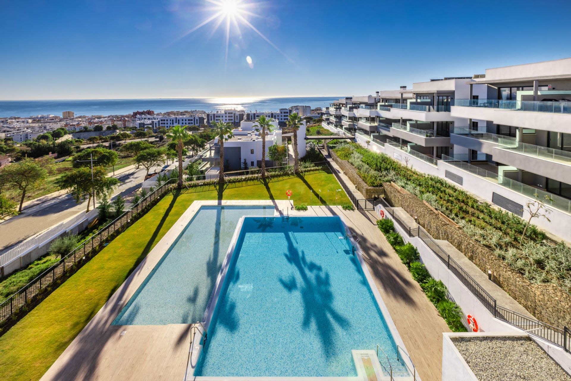 Condominium in Estepona, Andalusië 11281897