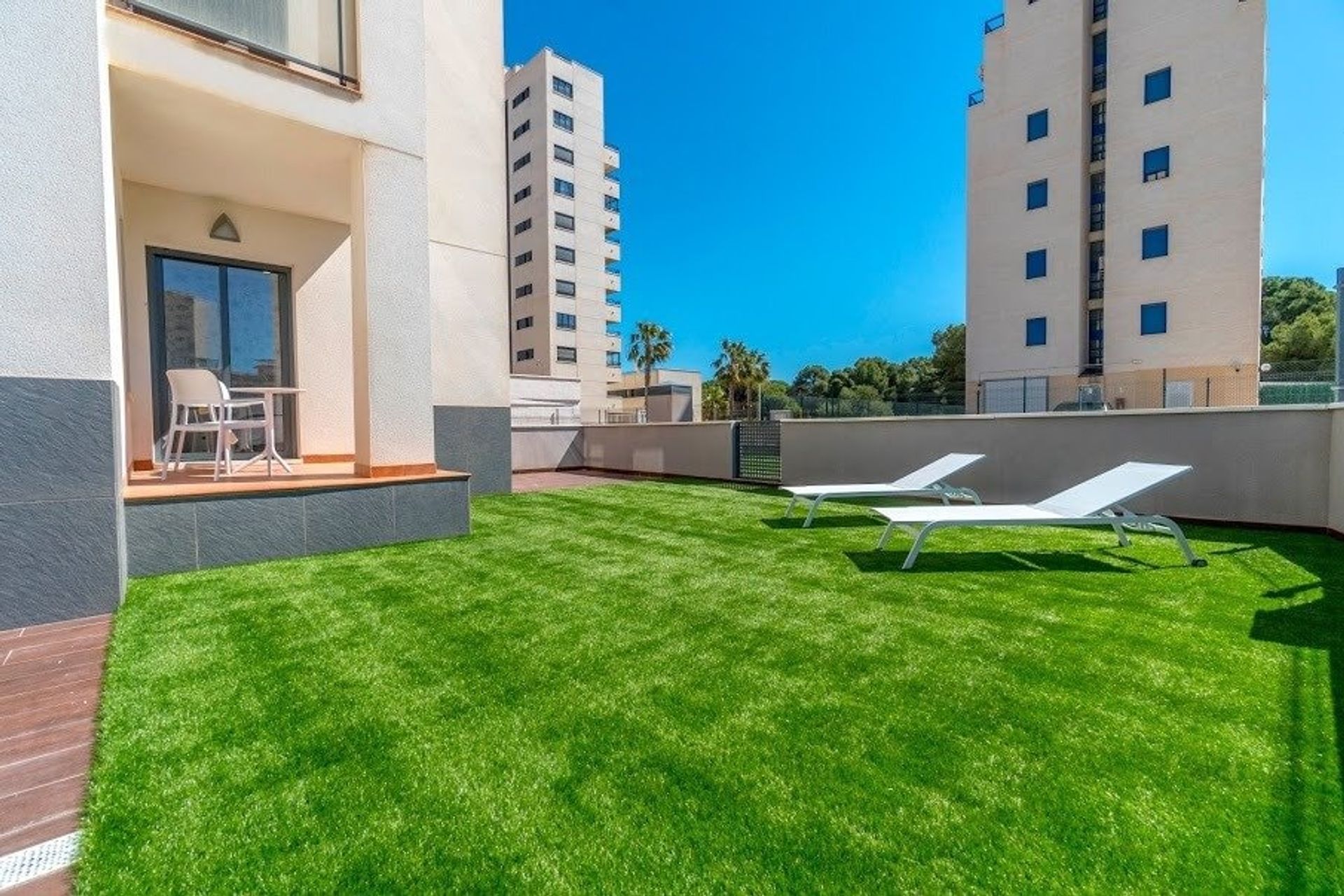 Condominium dans Guardamar del Segura, Comunidad Valenciana 11282026