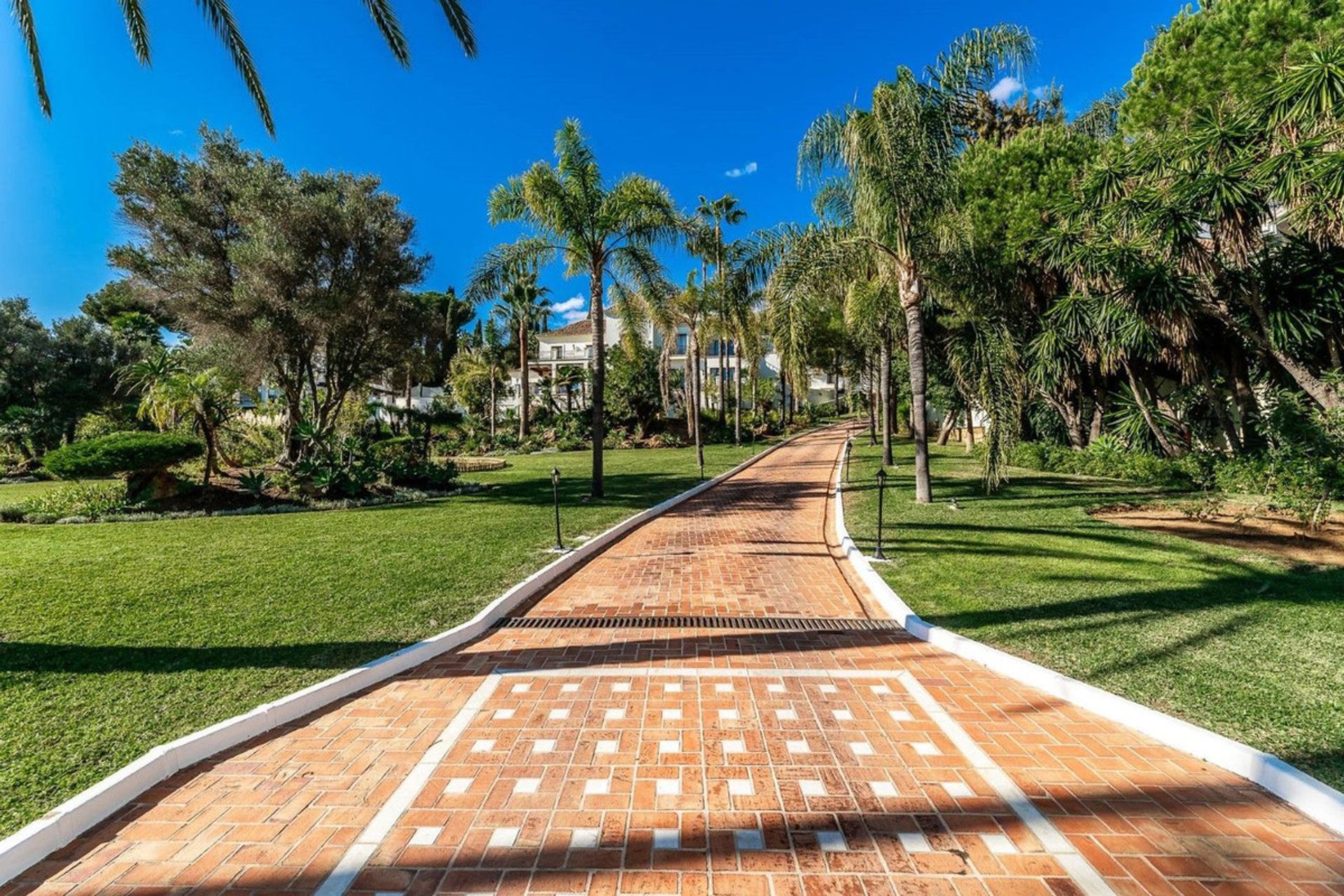 Huis in Estepona, Andalucía 11282949