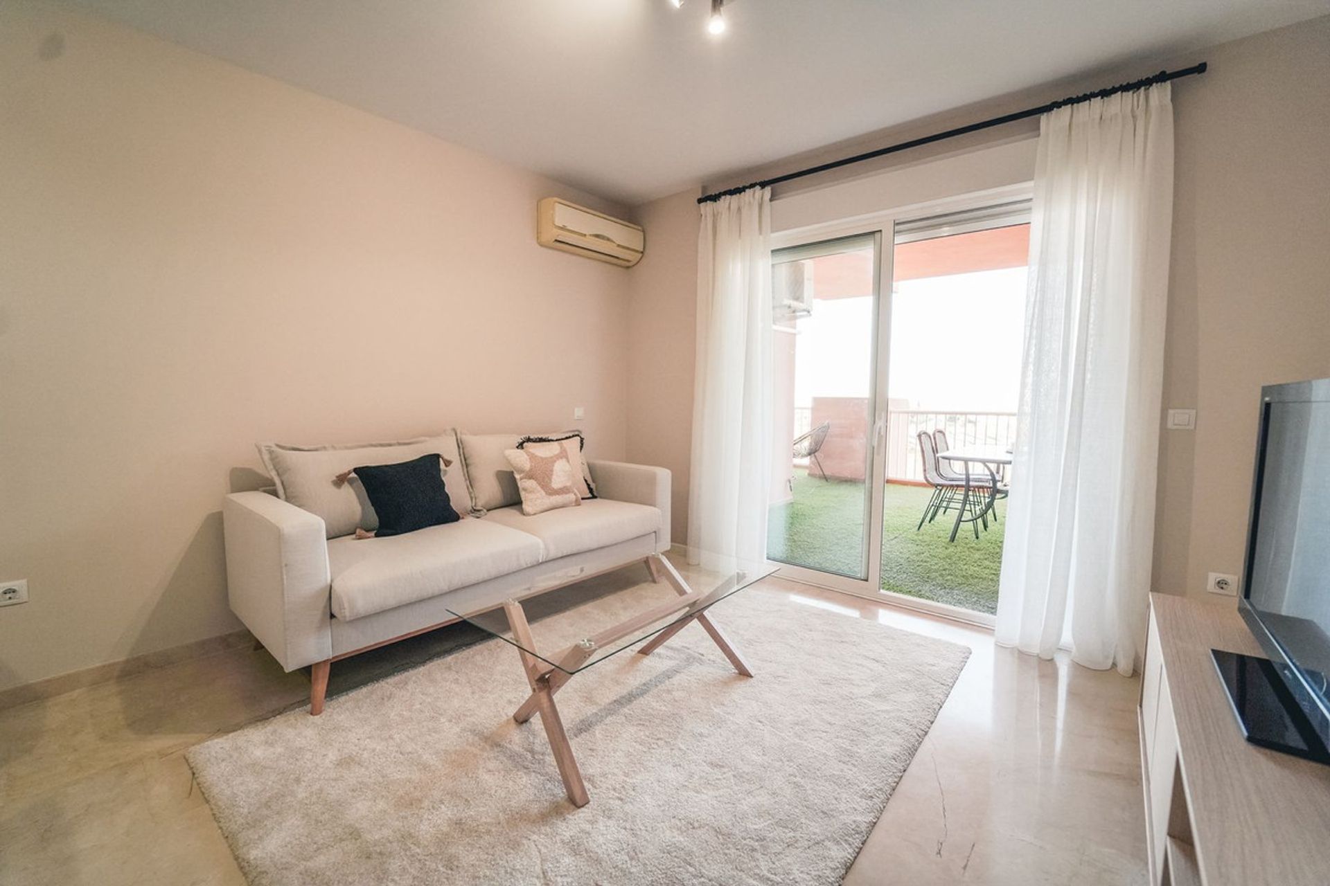 Condominio en Fuengirola, Andalucía 11284346