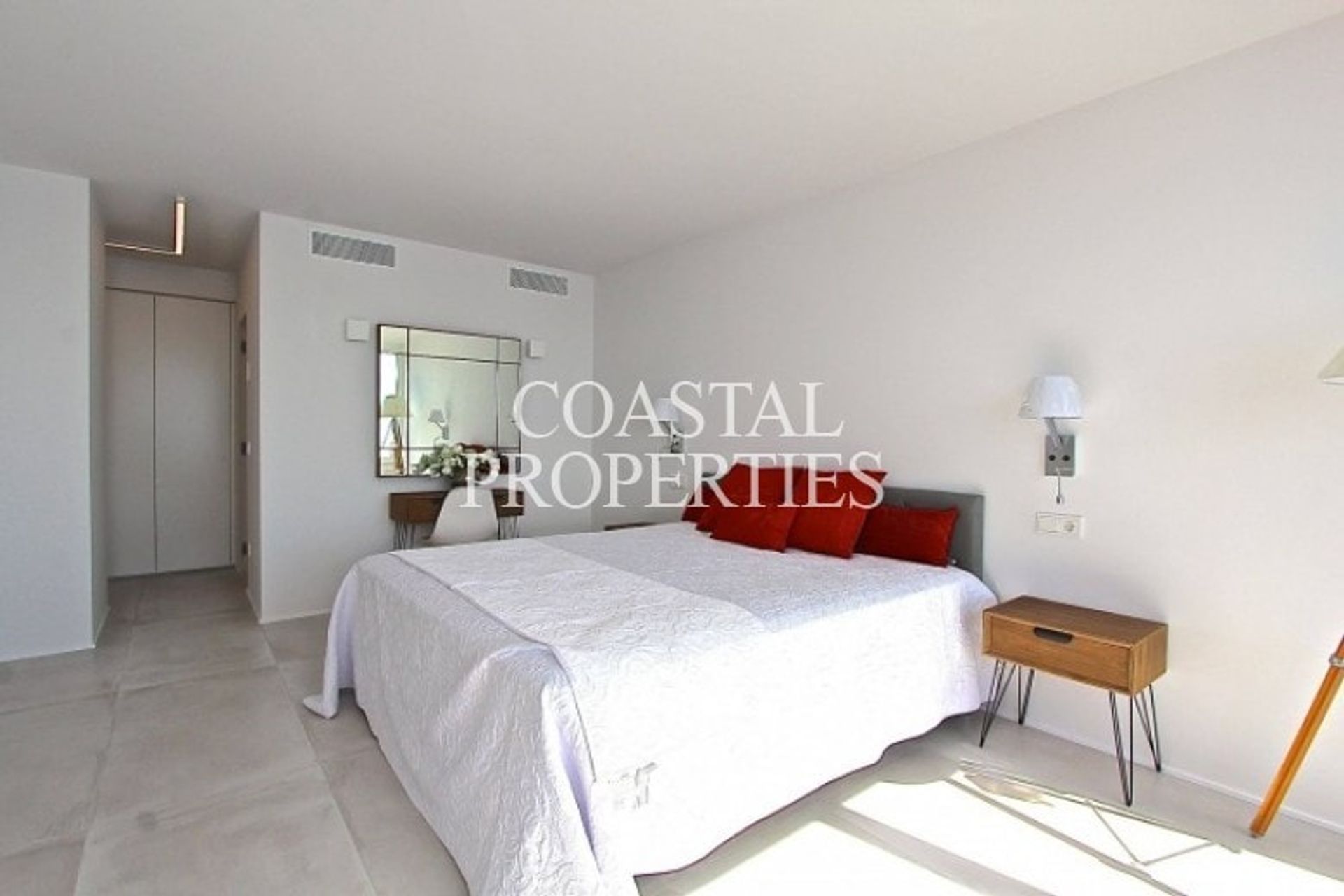 Condominium in Portals Nous, Illes Balears 11284490