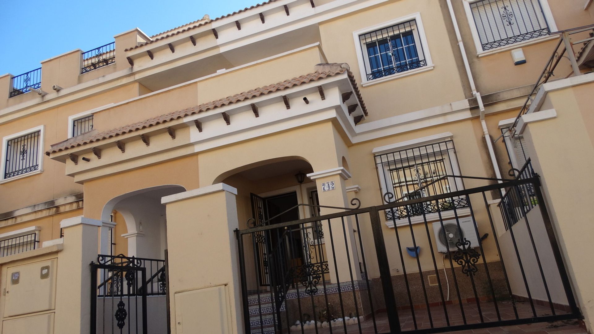 Rumah di Kampoamor, Valencia 11285391