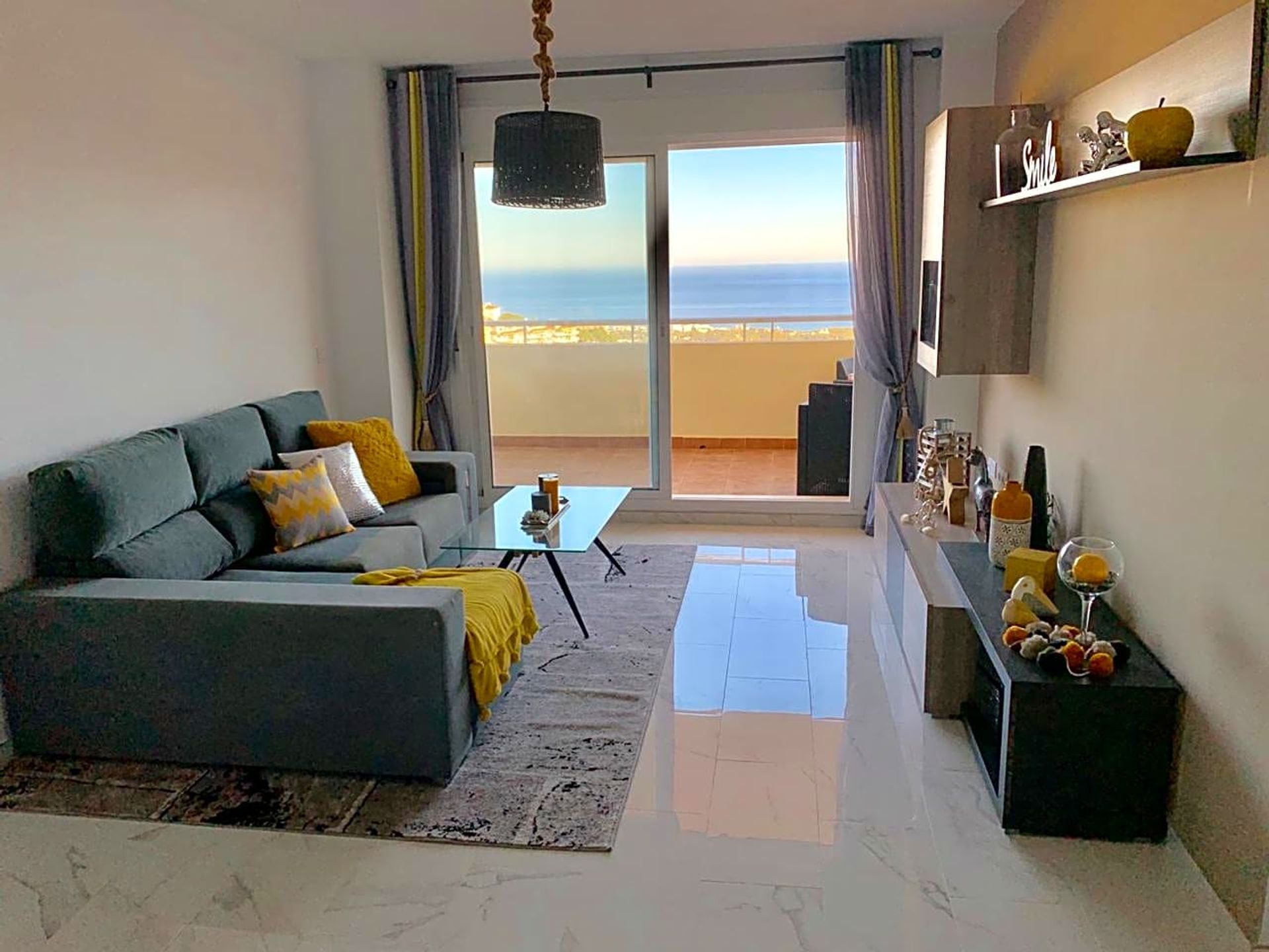 Condominium dans Fuengirola, Andalousie 11285485